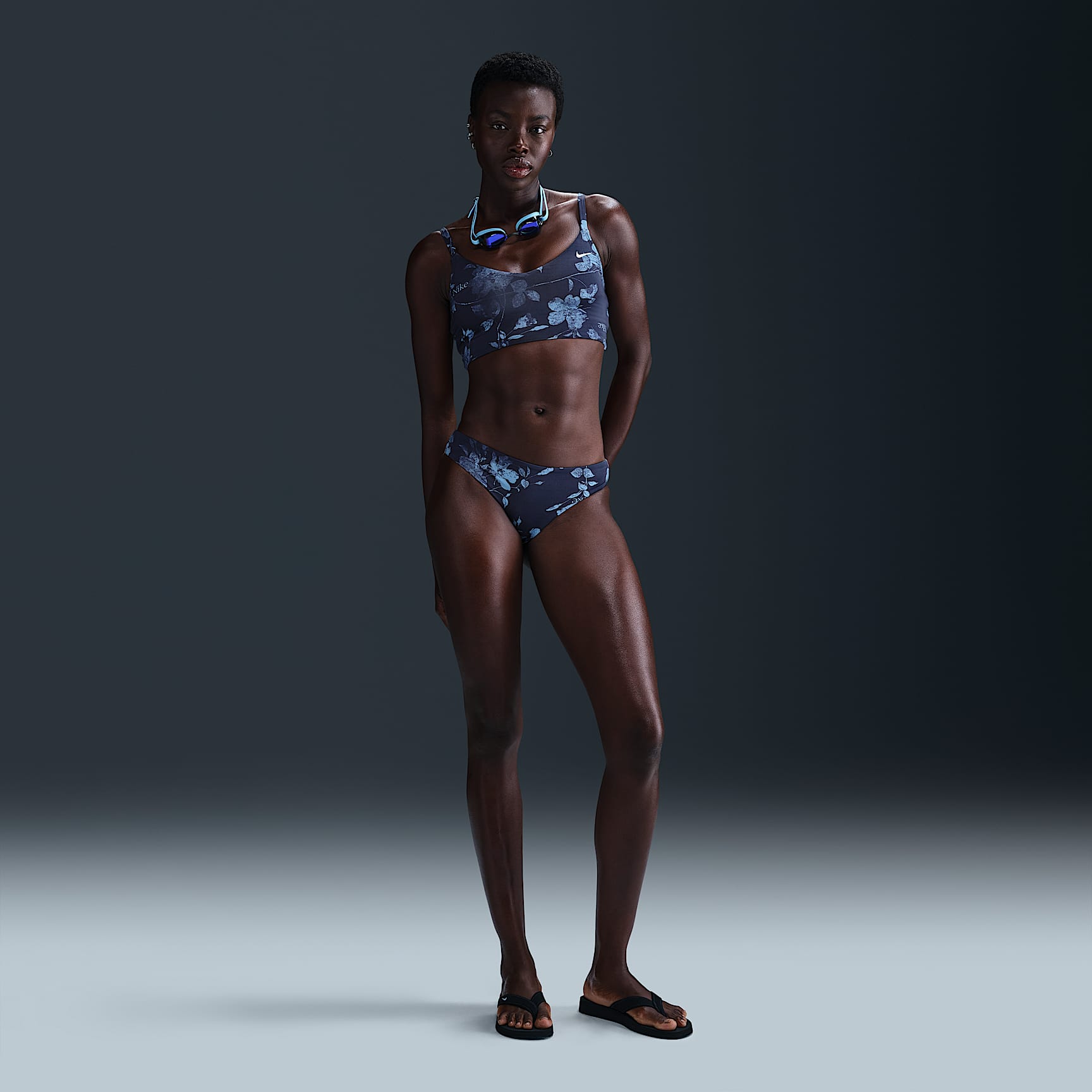 Nike Swim Women's V-Neck Midkini