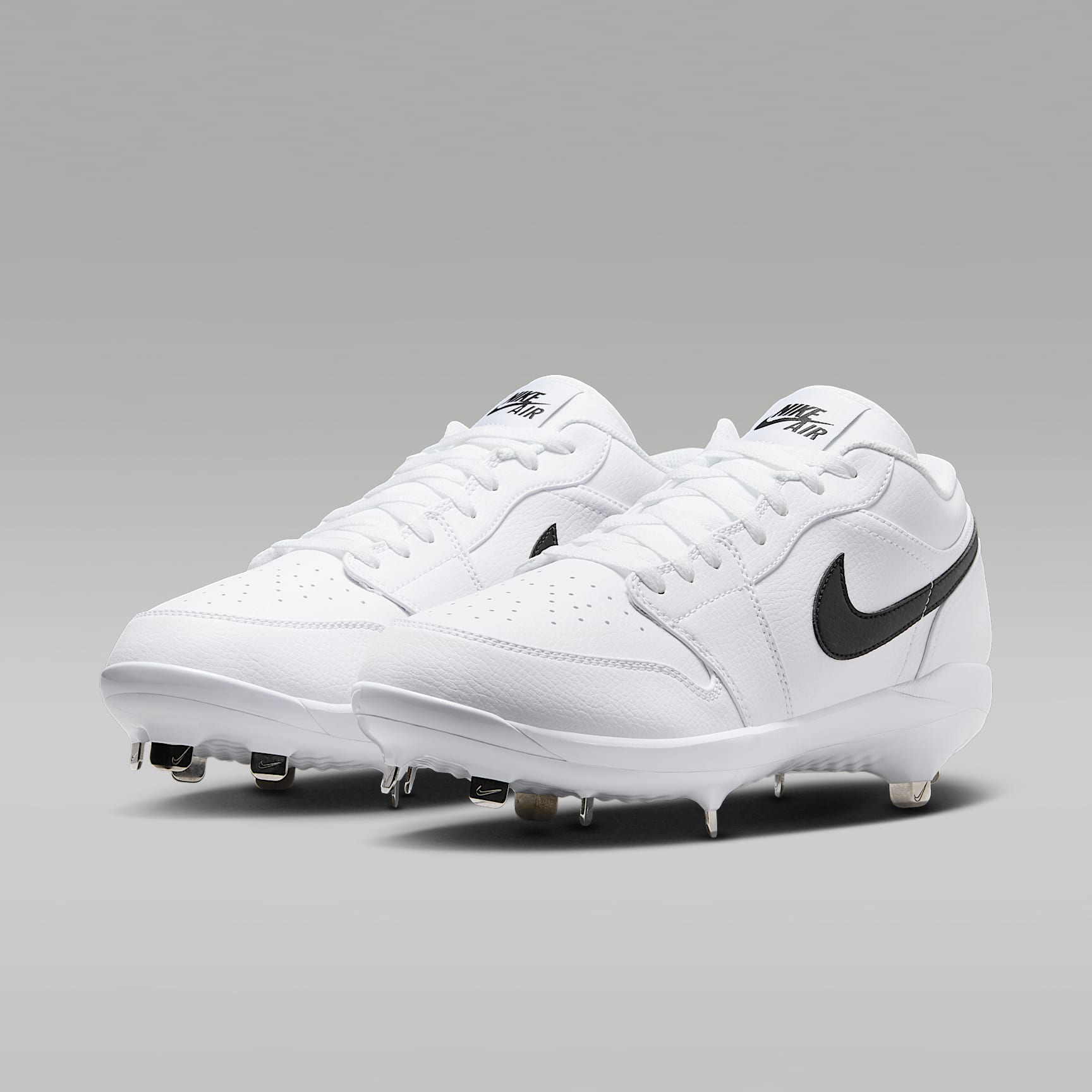 Jordan 1 Retro Low Metal Baseball Cleats