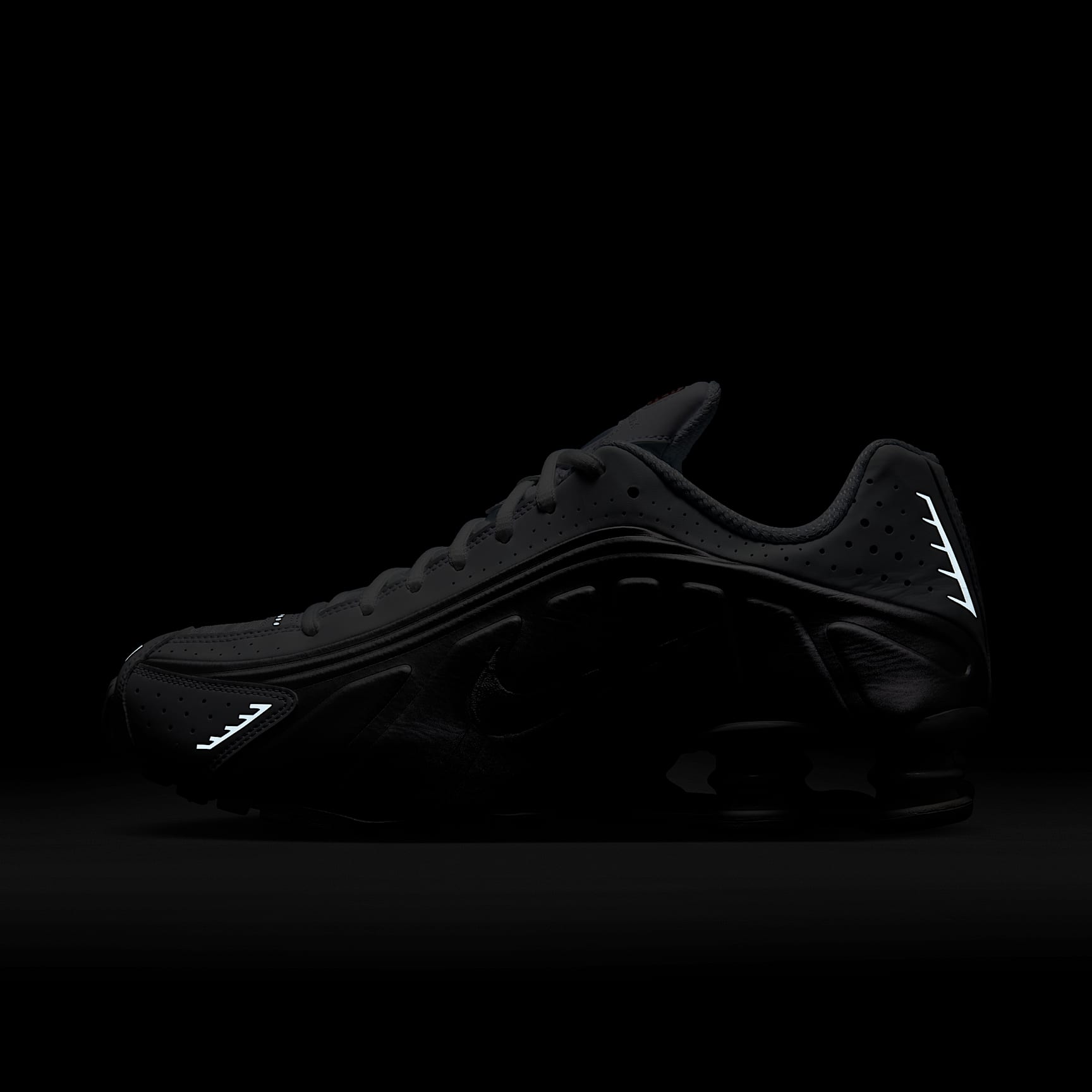 Nike Shox R4 Men's Shoes