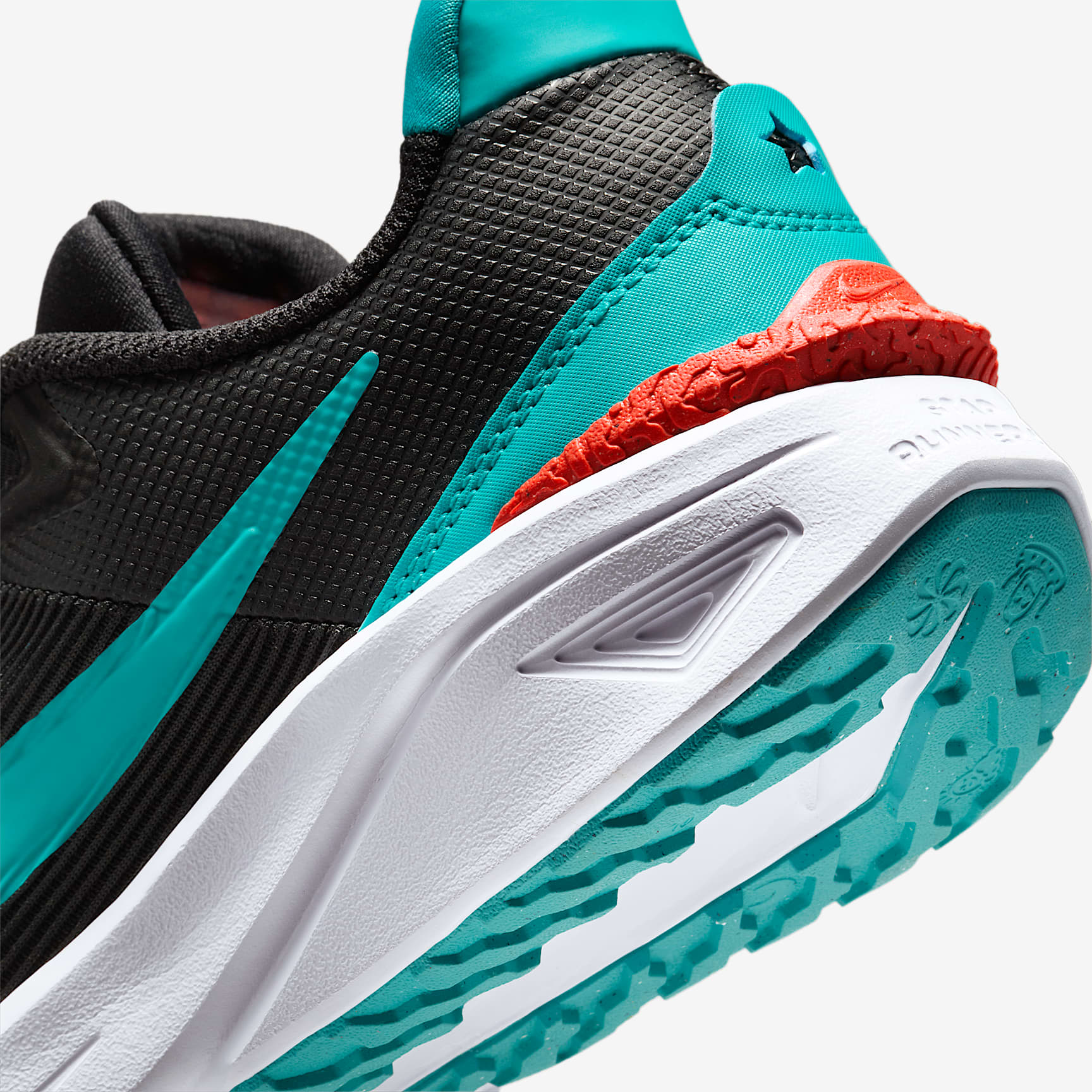 Nike Star Runner 4 Big Kids' Road Running Shoes