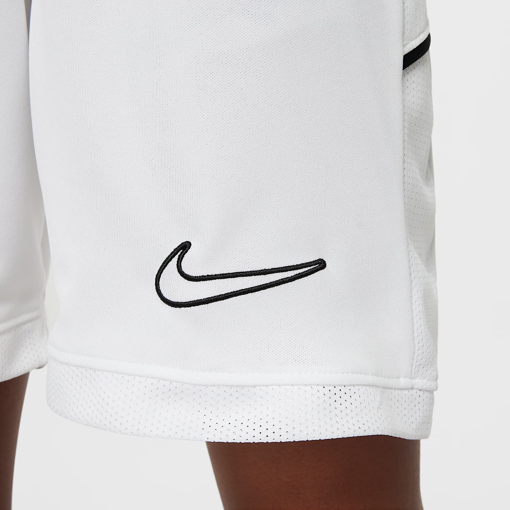 Nike Academy Big Kids' Dri-FIT 7" Soccer Shorts