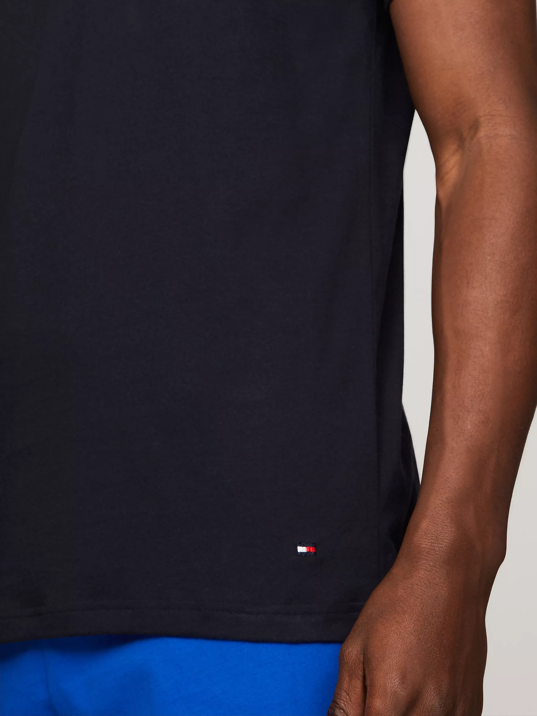 Мужское нижнее белье Tommy Hilfiger, Классические хлопковые футболки с круглым вырезом (набор 3 шт.)