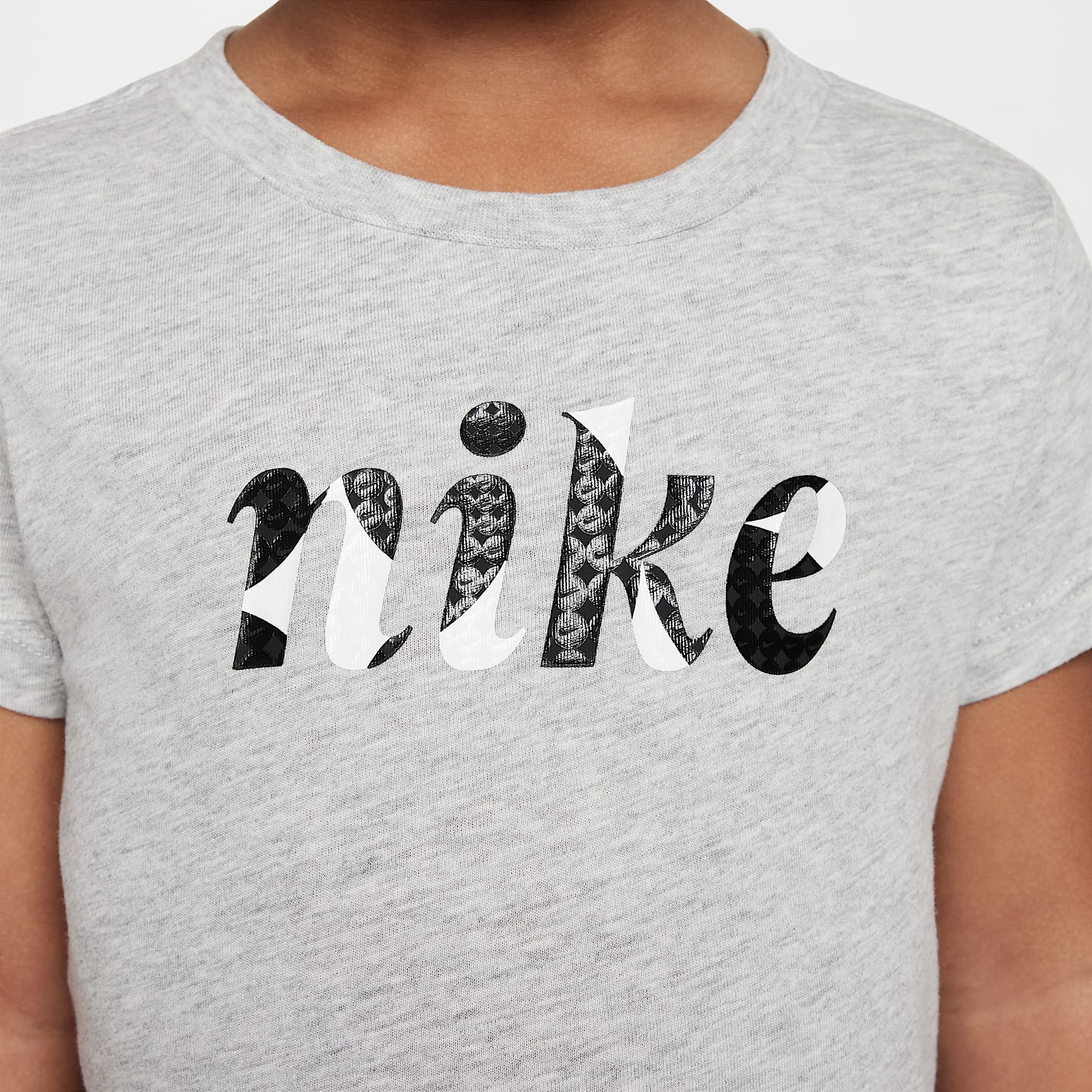 Nike Essentials Little Kids' Graphic T-Shirt