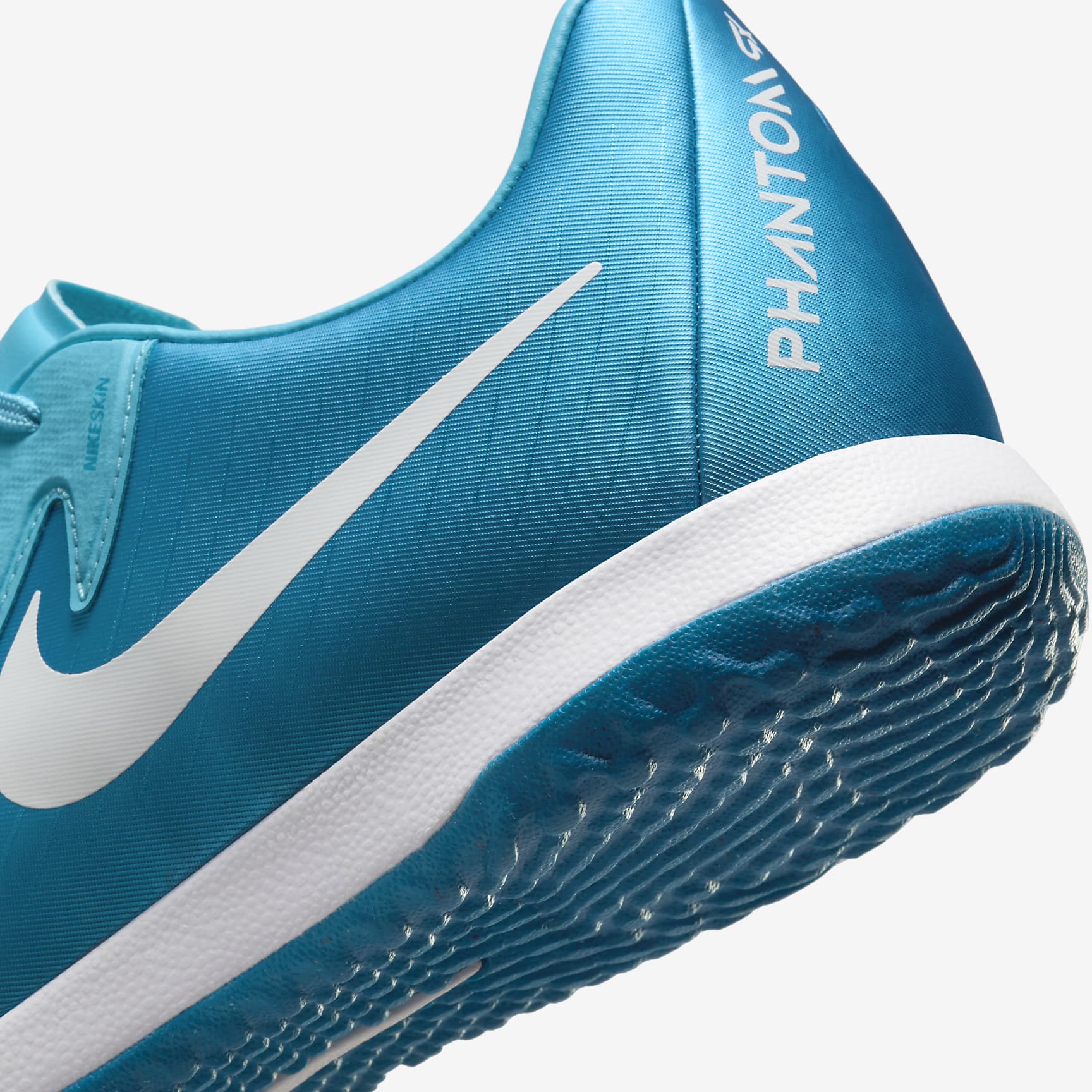 Nike Phantom GX 2 Academy IC Low-Top Soccer Shoes