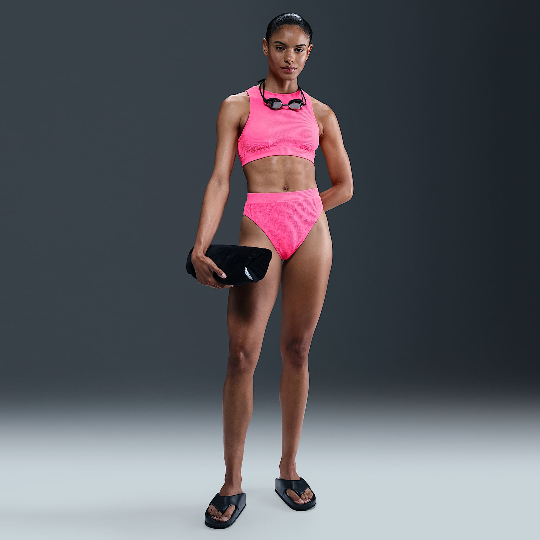 Nike Swim Elevated Essential Women's High-Neck Bikini Top
