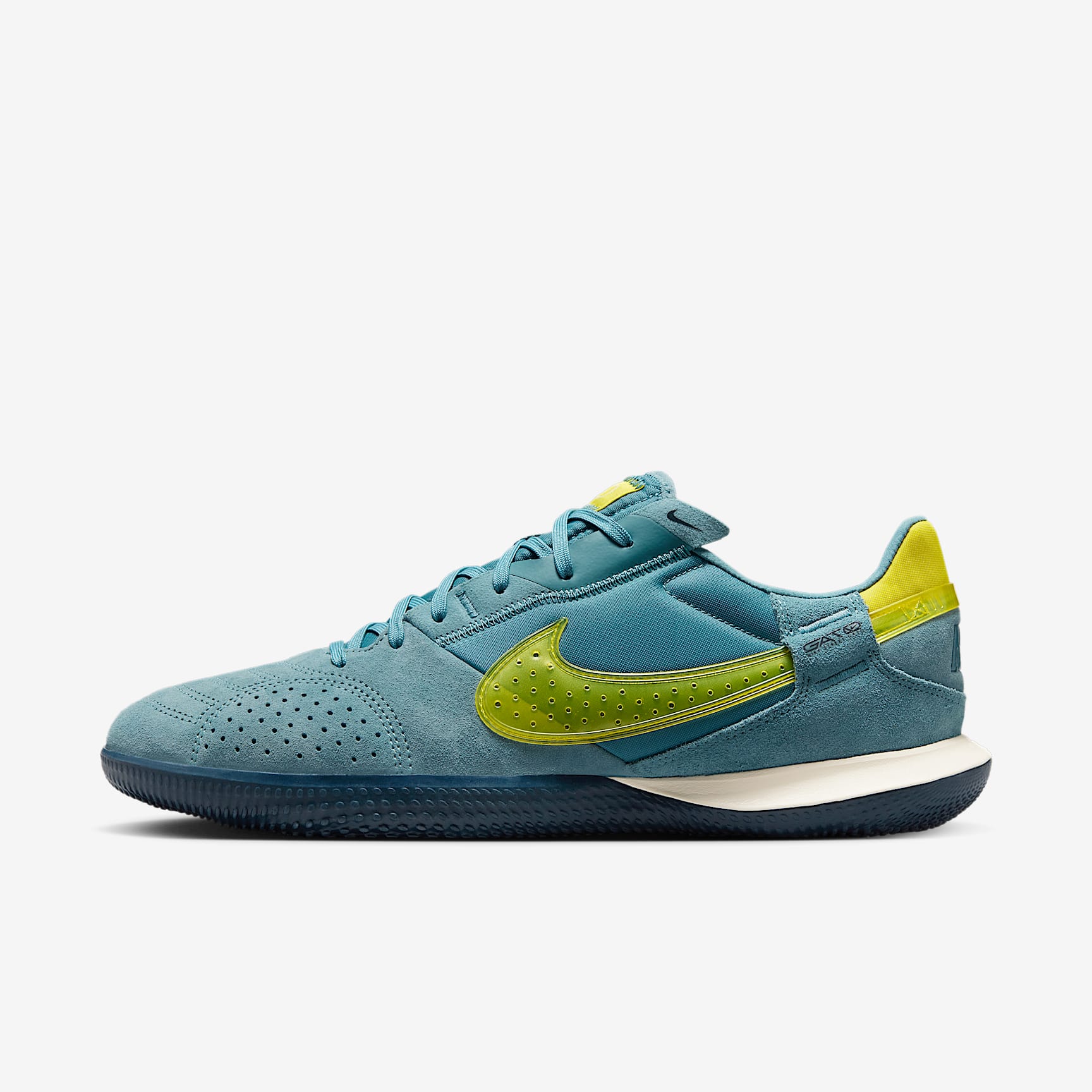 Nike Streetgato Low-Top Soccer Shoes