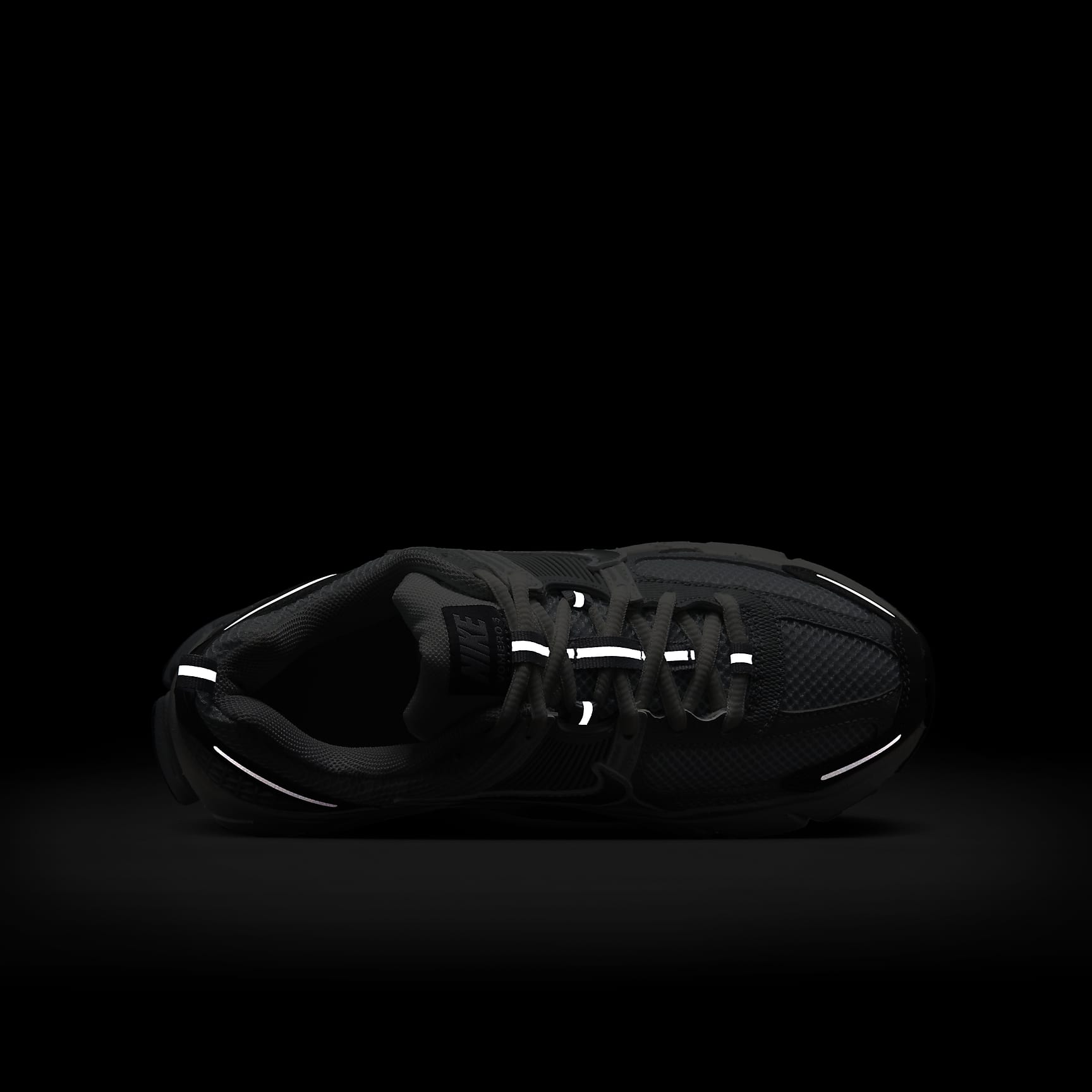 Nike Vomero 5 Big Kids' Shoes