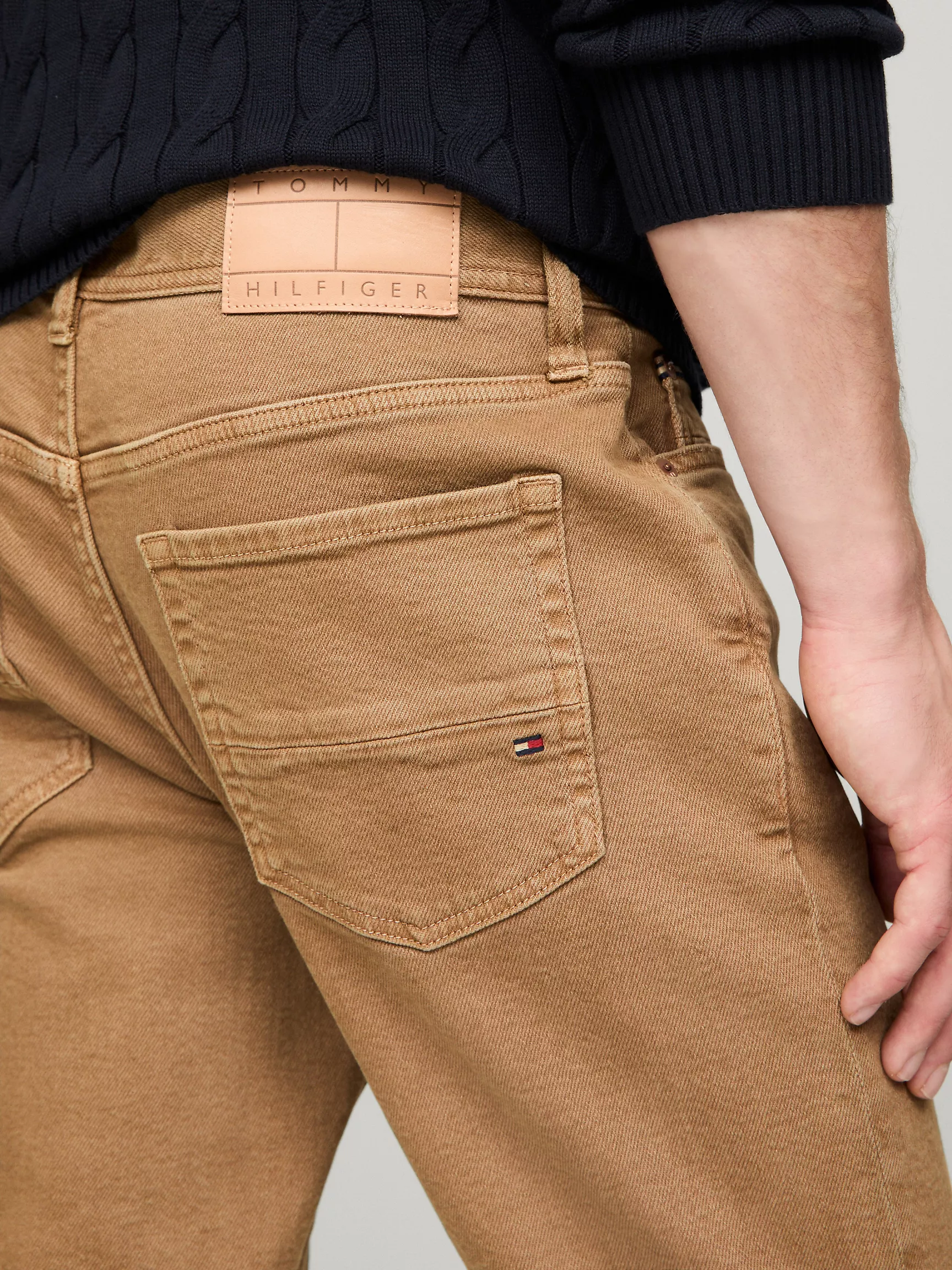 Мужские джинсы Tommy Hilfiger, Окрашенные джинсы прямого кроя