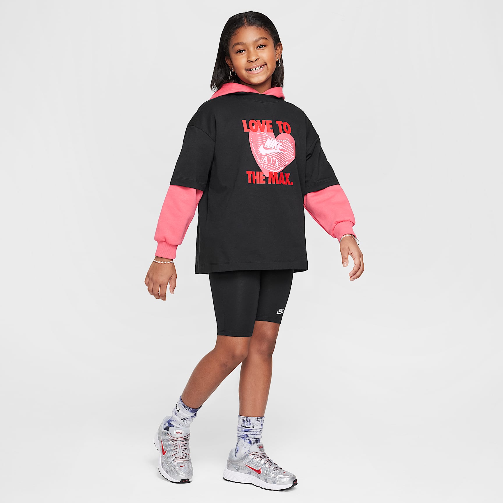 Nike Sportswear Big Kids' (Girls') T-Shirt