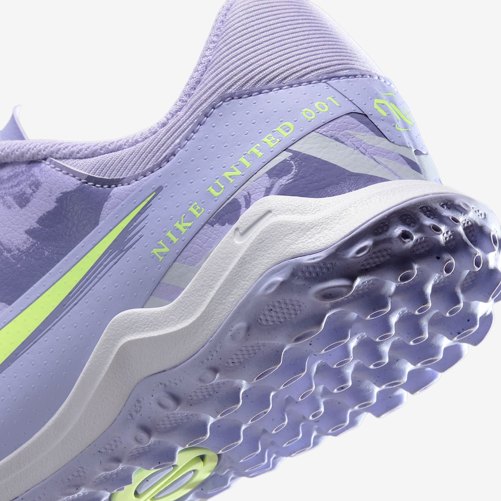 Nike United Jr. Tiempo Legend 10 Academy Big Kids' TF Low-Top Soccer Shoes