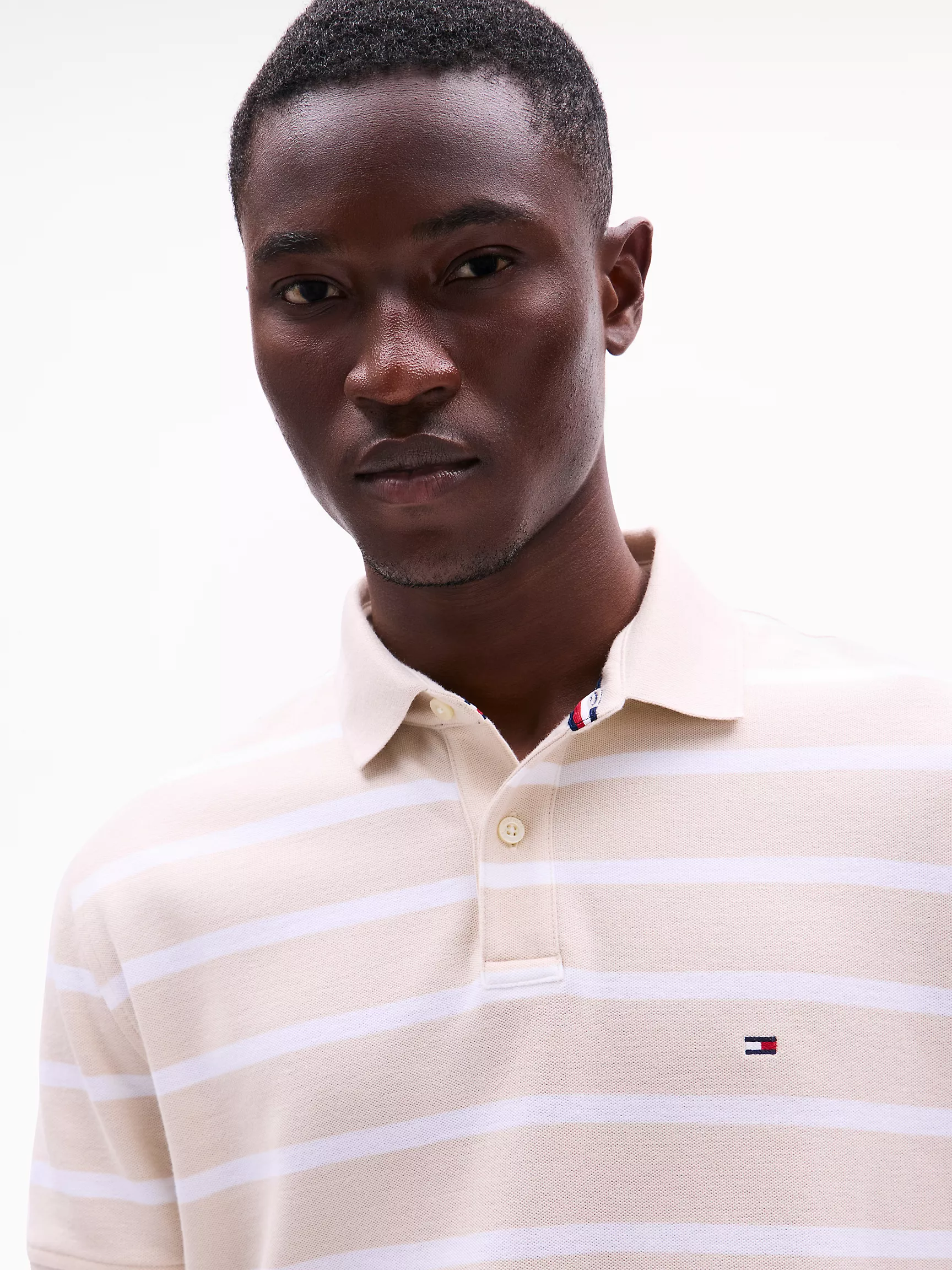 Мужское поло Tommy Hilfiger, Полосатое влагоотводящее поло стандартного кроя