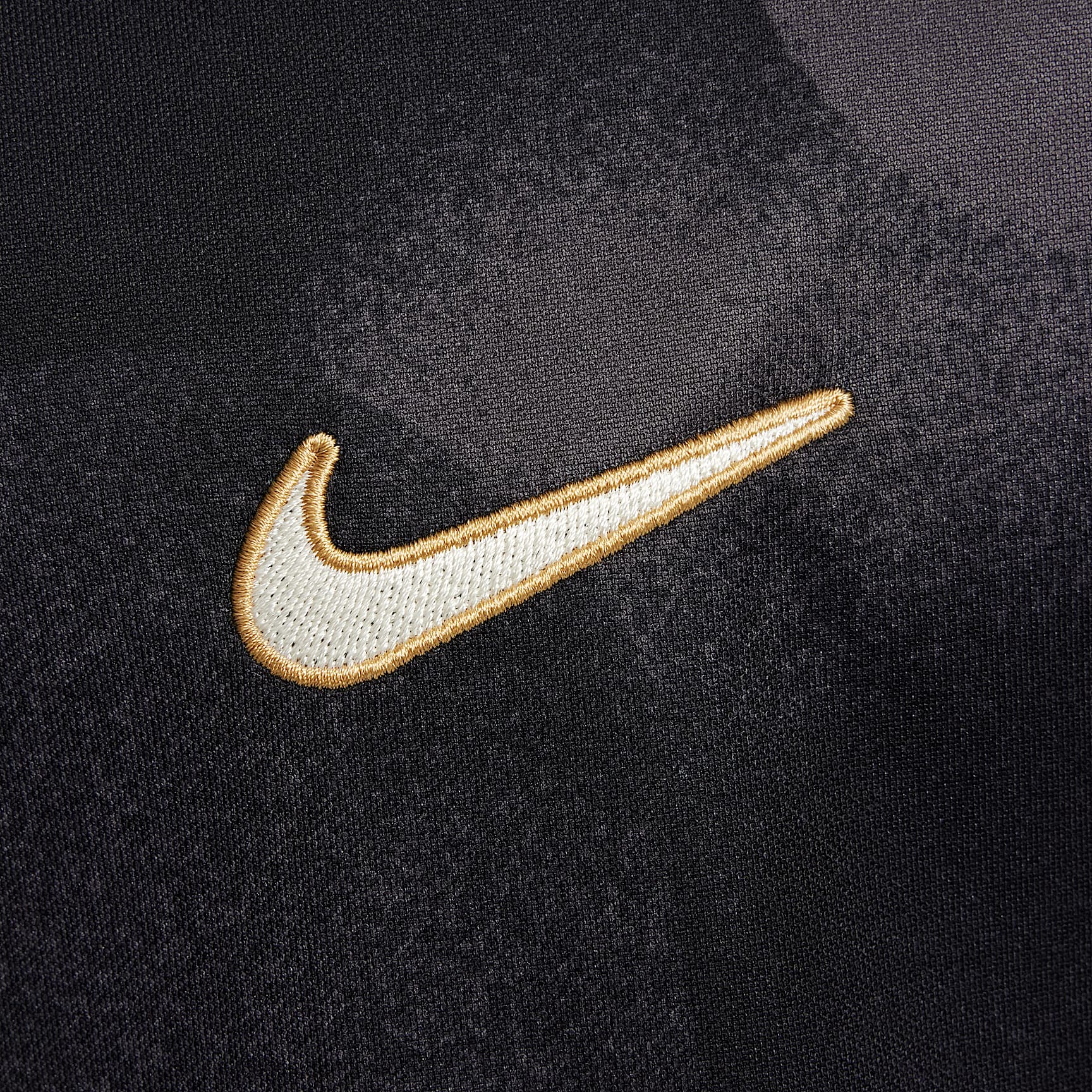 Nike Academy+ Big Kids' Dri-FIT Short-Sleeve Soccer Top
