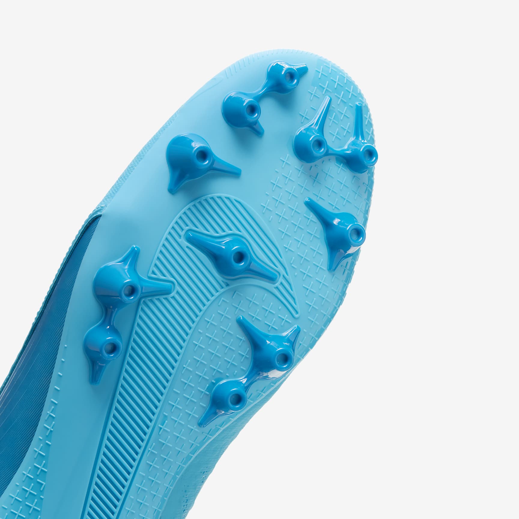 Nike Phantom Luna 2 Academy AG High-Top Soccer Cleats