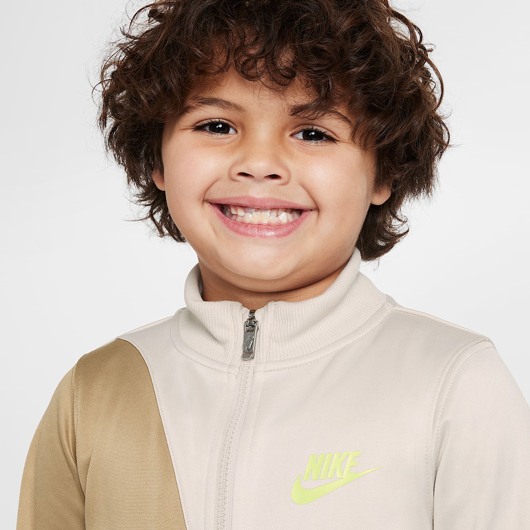 Nike Dri-FIT Sportswear Little Kids' On the Move 2-Piece Propus Set