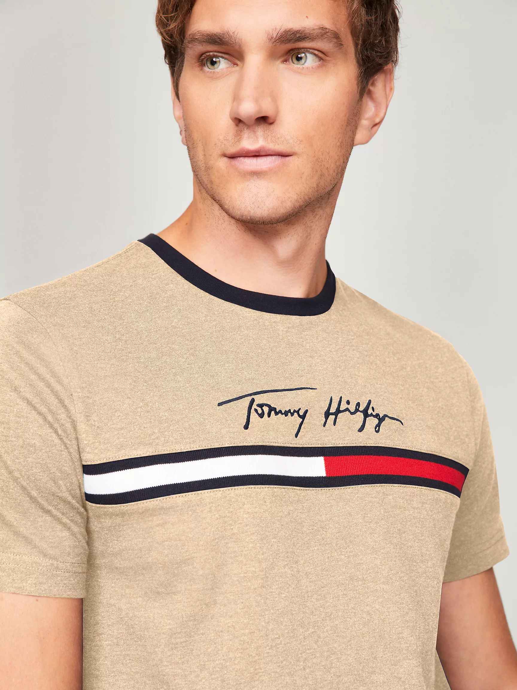 Мужская футболка Tommy Hilfiger, Футболка с фирменным флаговым логотипом Hilfiger