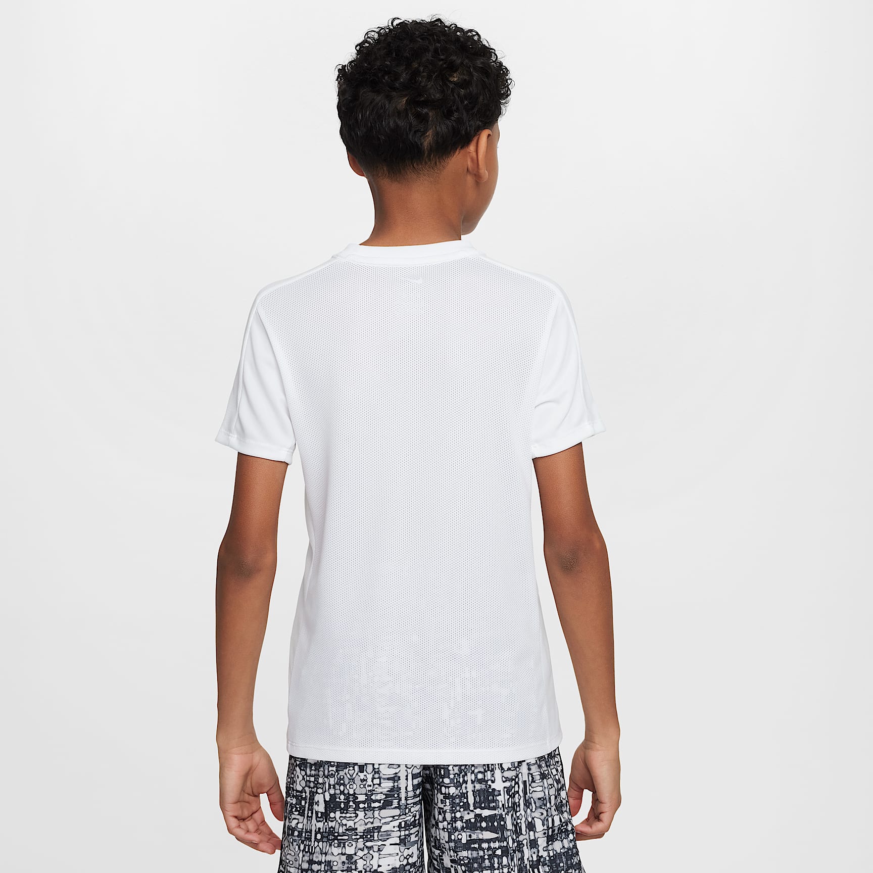 Nike Trophy23 Big Kids' Dri-FIT Short-Sleeve Top