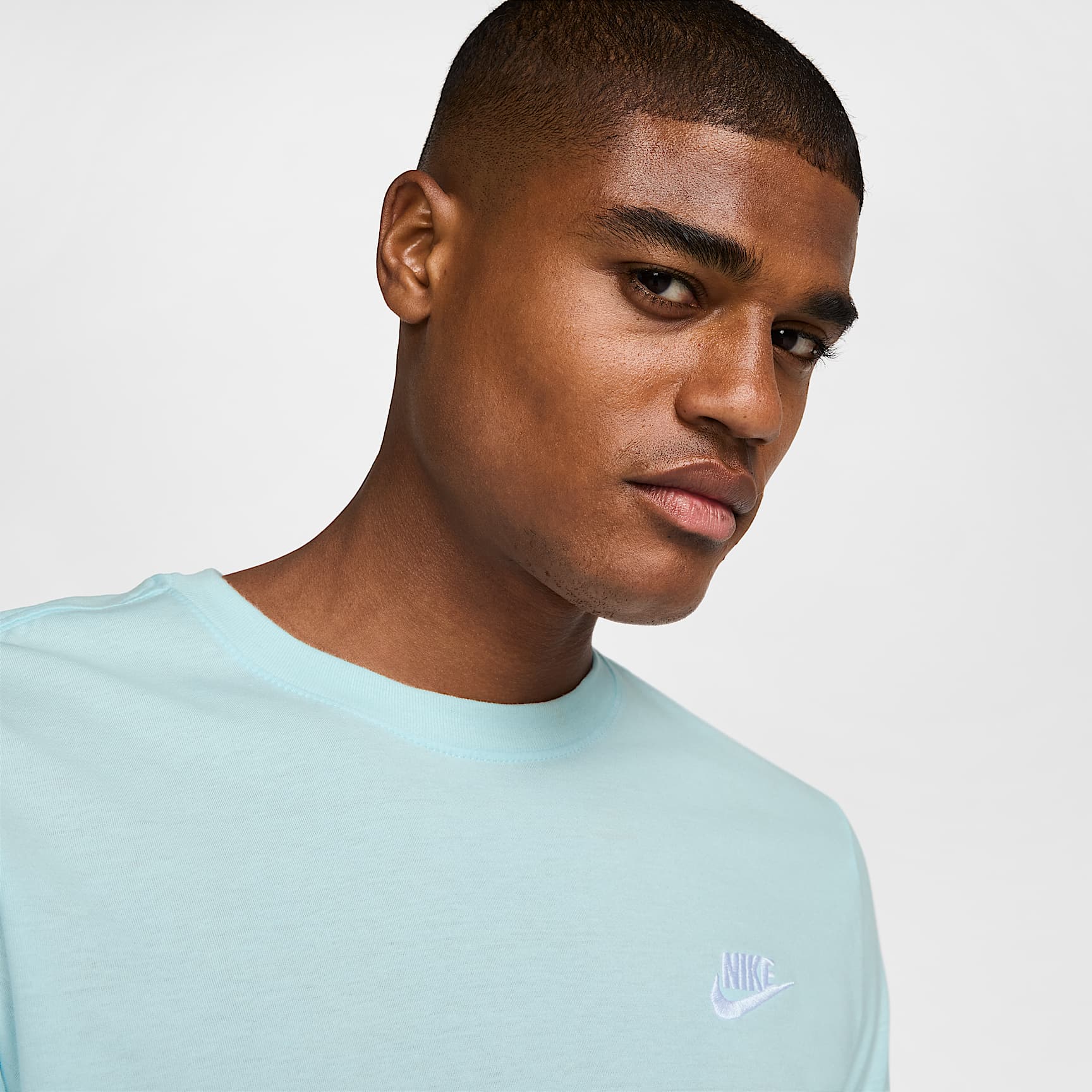 Nike Sportswear Club Men's Long-Sleeve T-Shirt