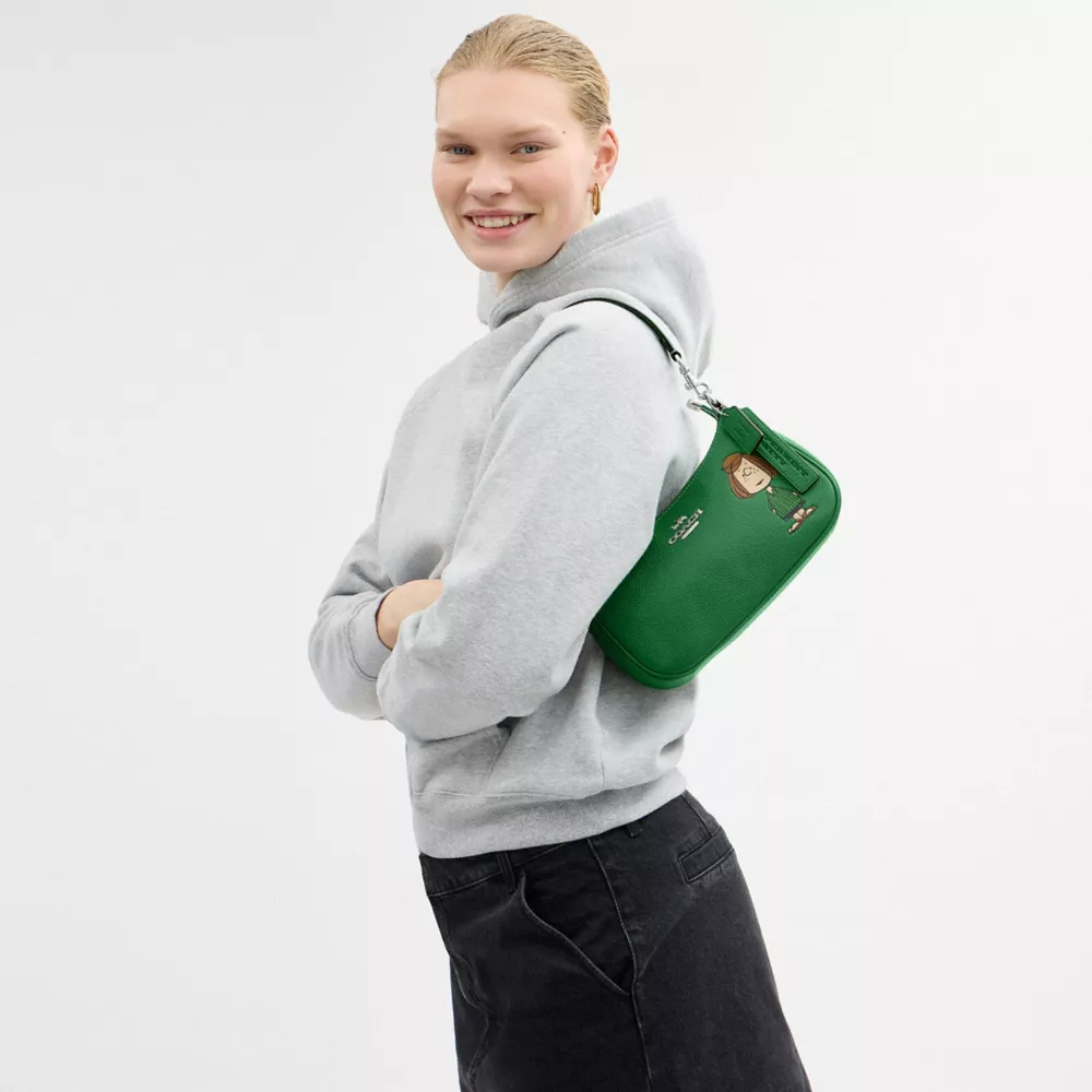 Сумка COACH Coach X Peanuts Teri Shoulder Bag With Peppermint Patty