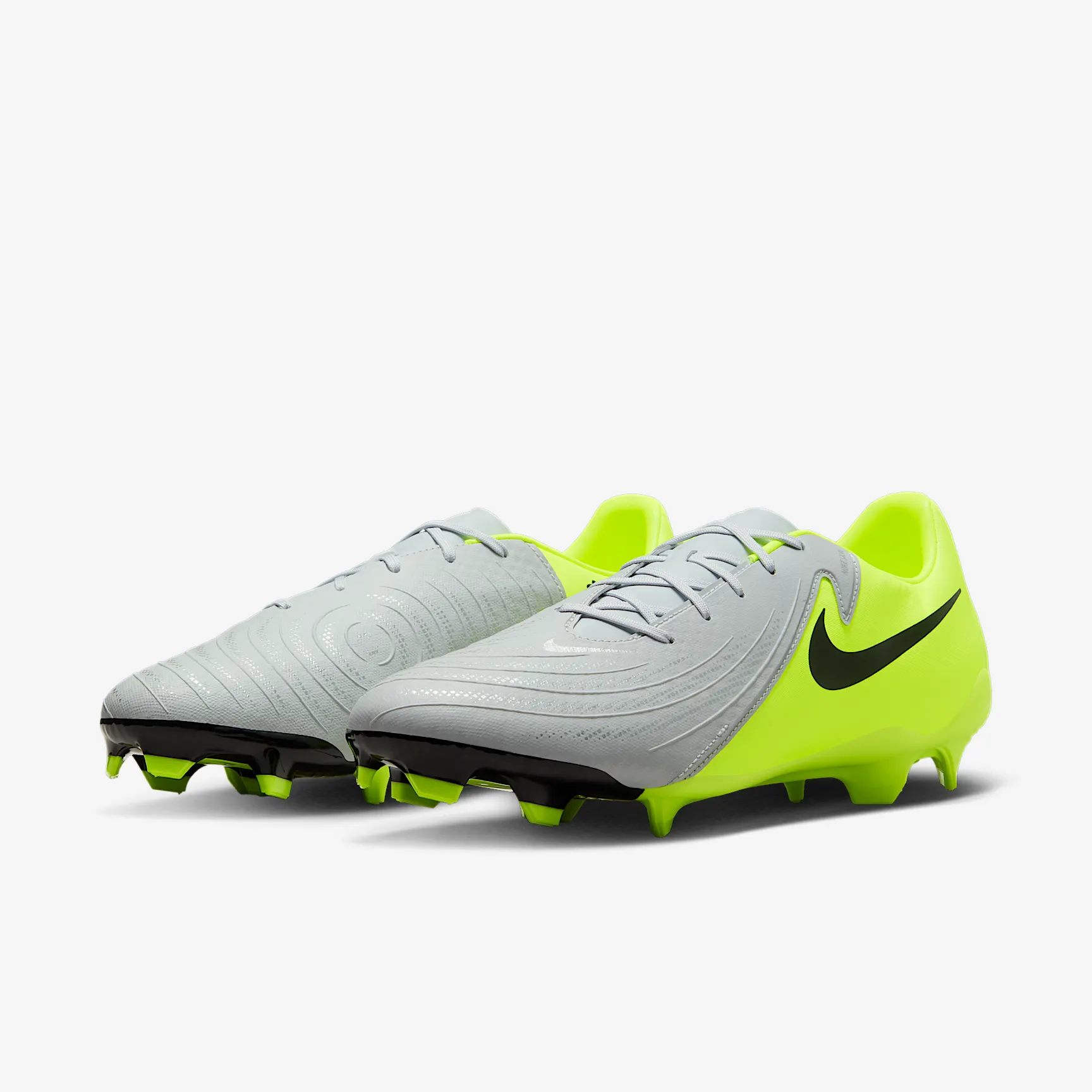 Nike Phantom GX 2 Academy MG Low-Top Soccer Cleats