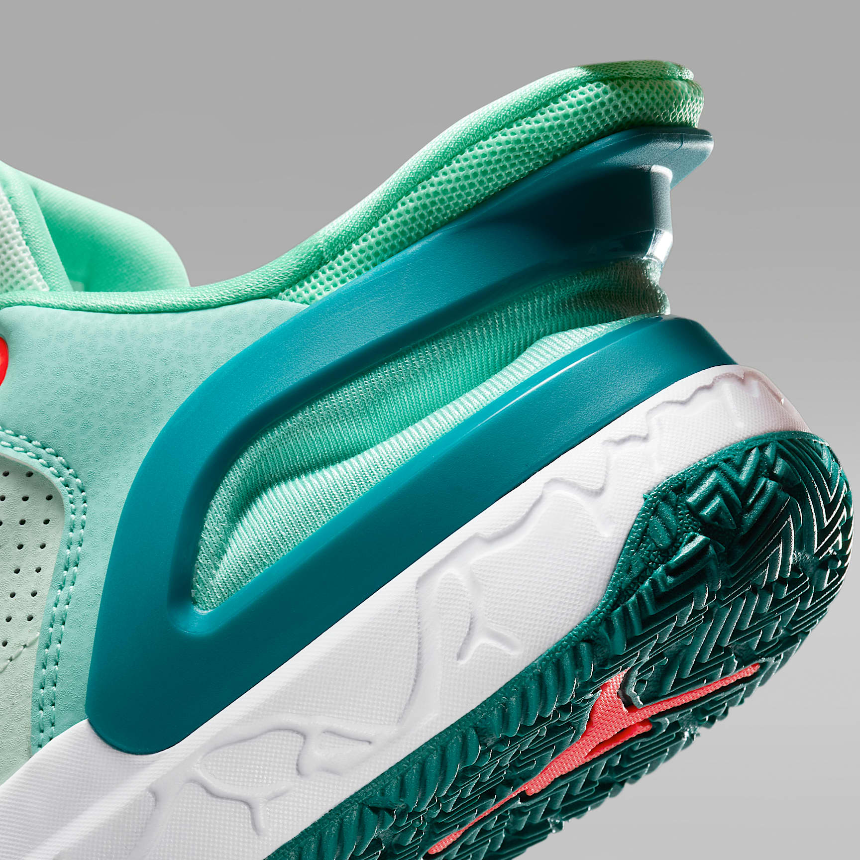 Jordan DAY1 EO Big Kids' Shoes