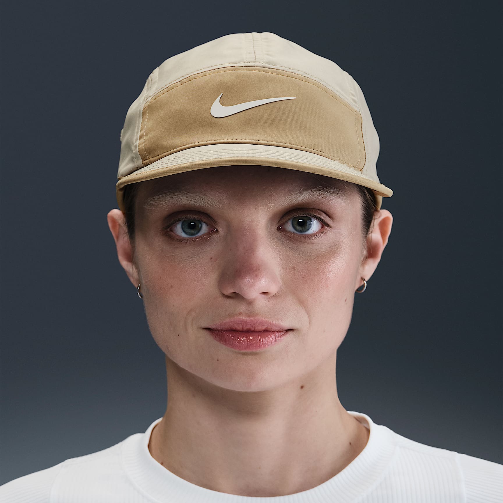 Nike Dri-FIT Fly Unstructured Swoosh Cap