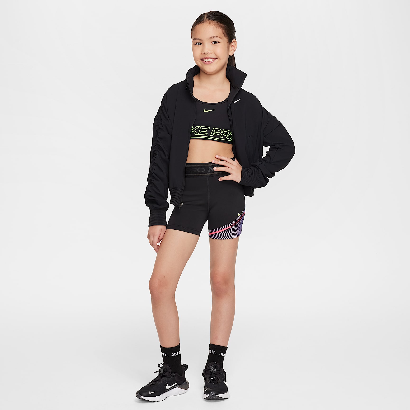 Nike Girls' Dri-FIT Lightweight Jacket