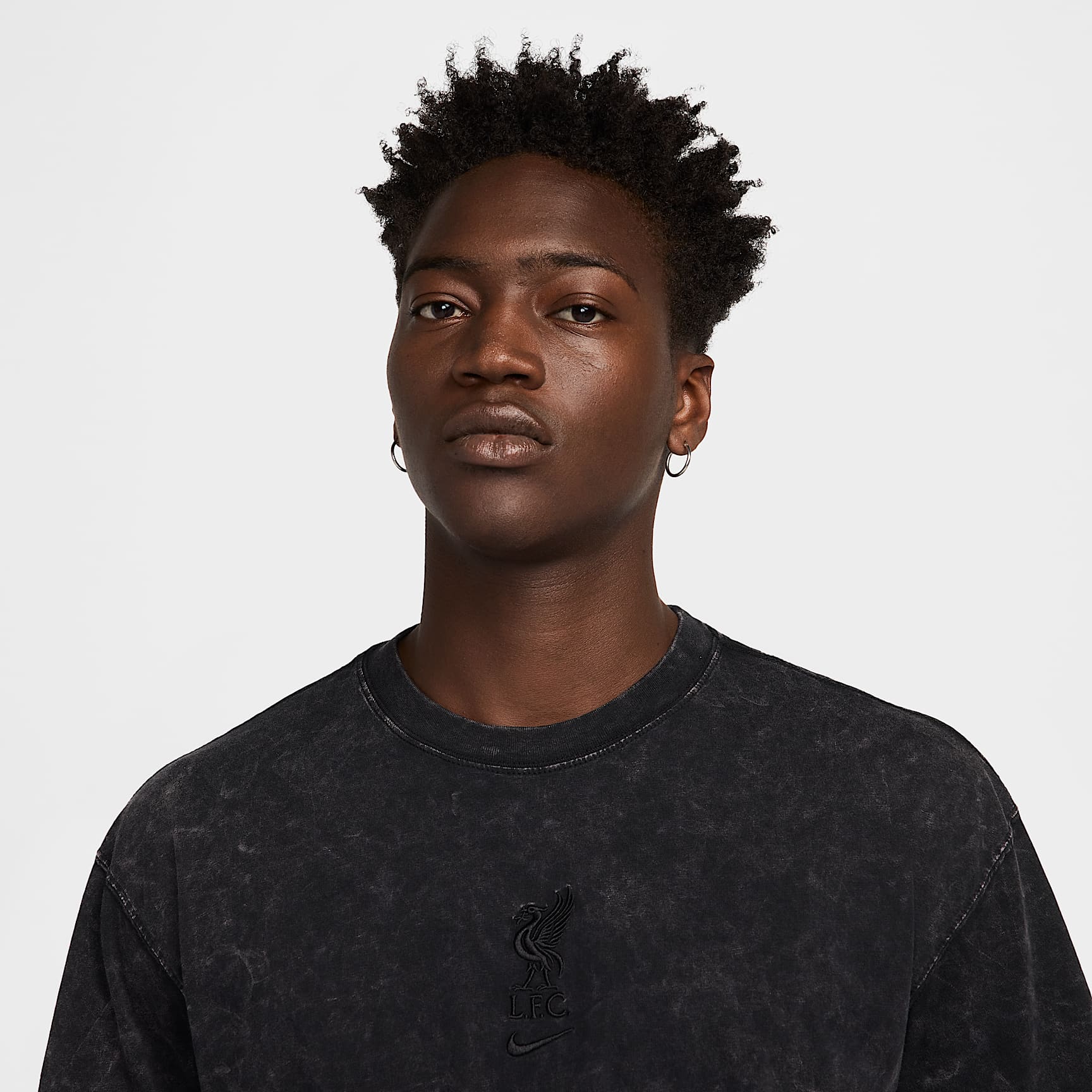 Liverpool FC Premium Essentials Men's Nike Soccer T-Shirt