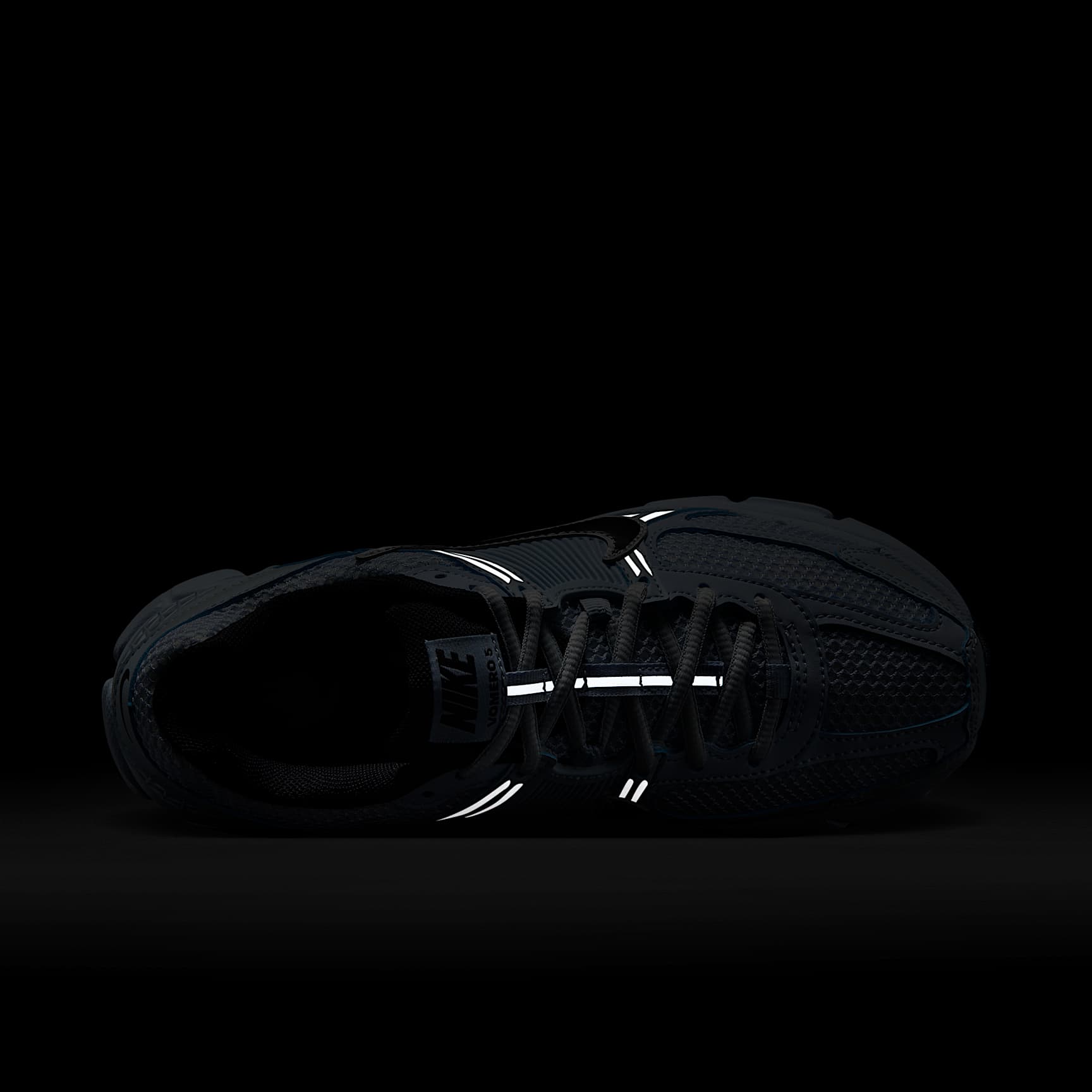 Nike Zoom Vomero 5 Women's Shoes