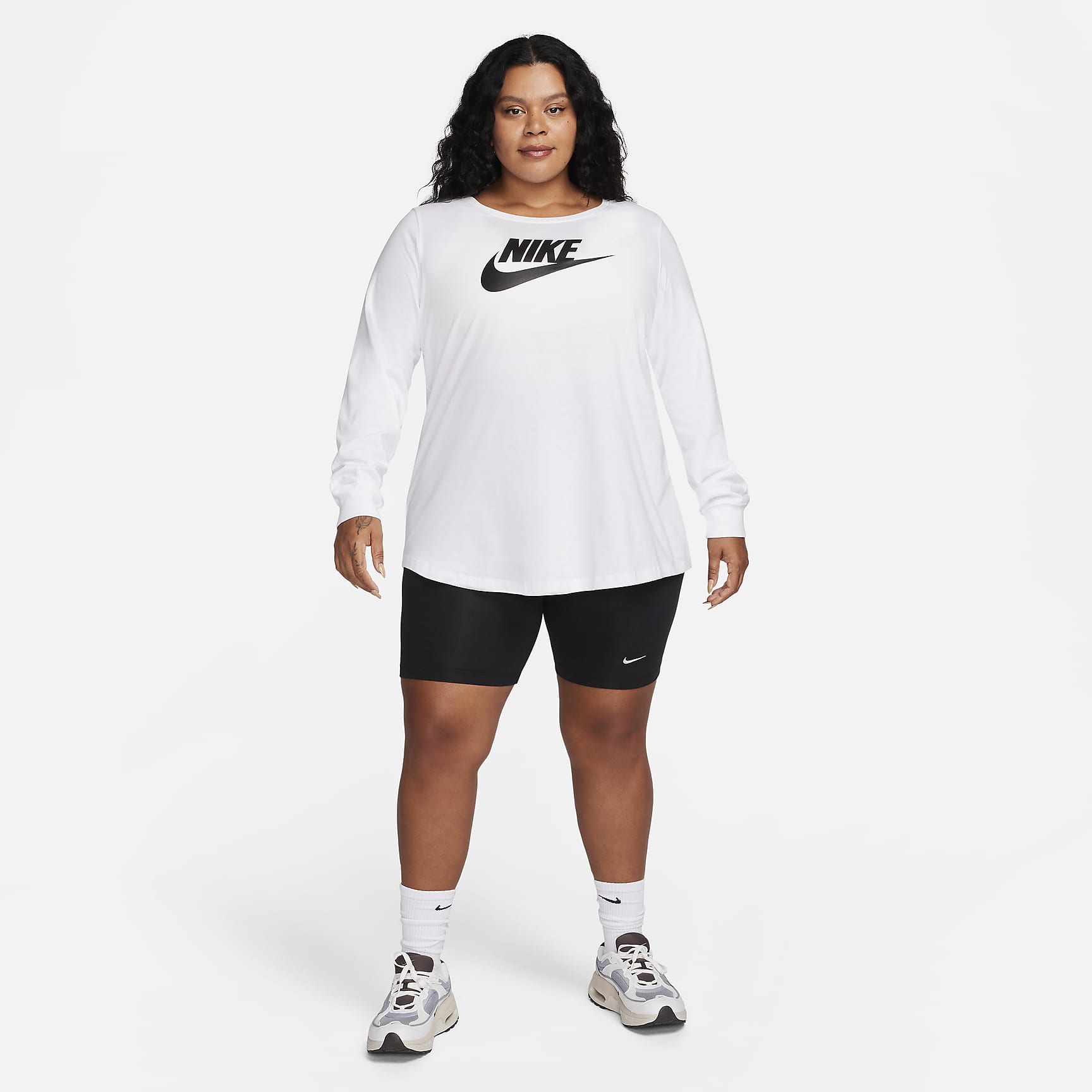 Nike Sportswear Club Women's Long-Sleeve T-Shirt (Plus Size)