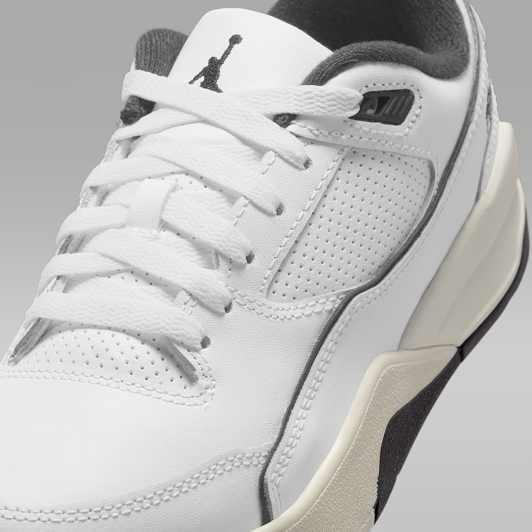 Jordan Flight Court Big Kids' Shoes