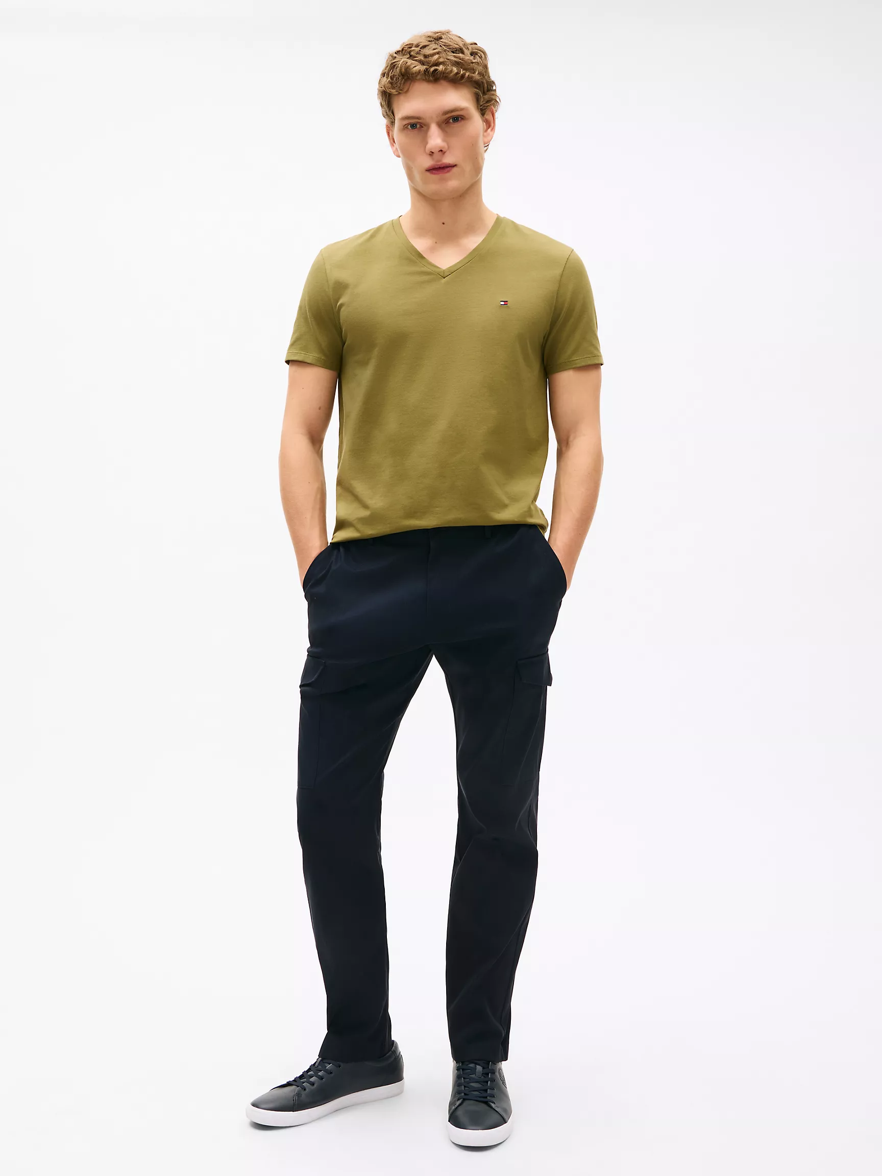 Мужская футболка Tommy Hilfiger, Приталенная футболка с V-образным вырезом