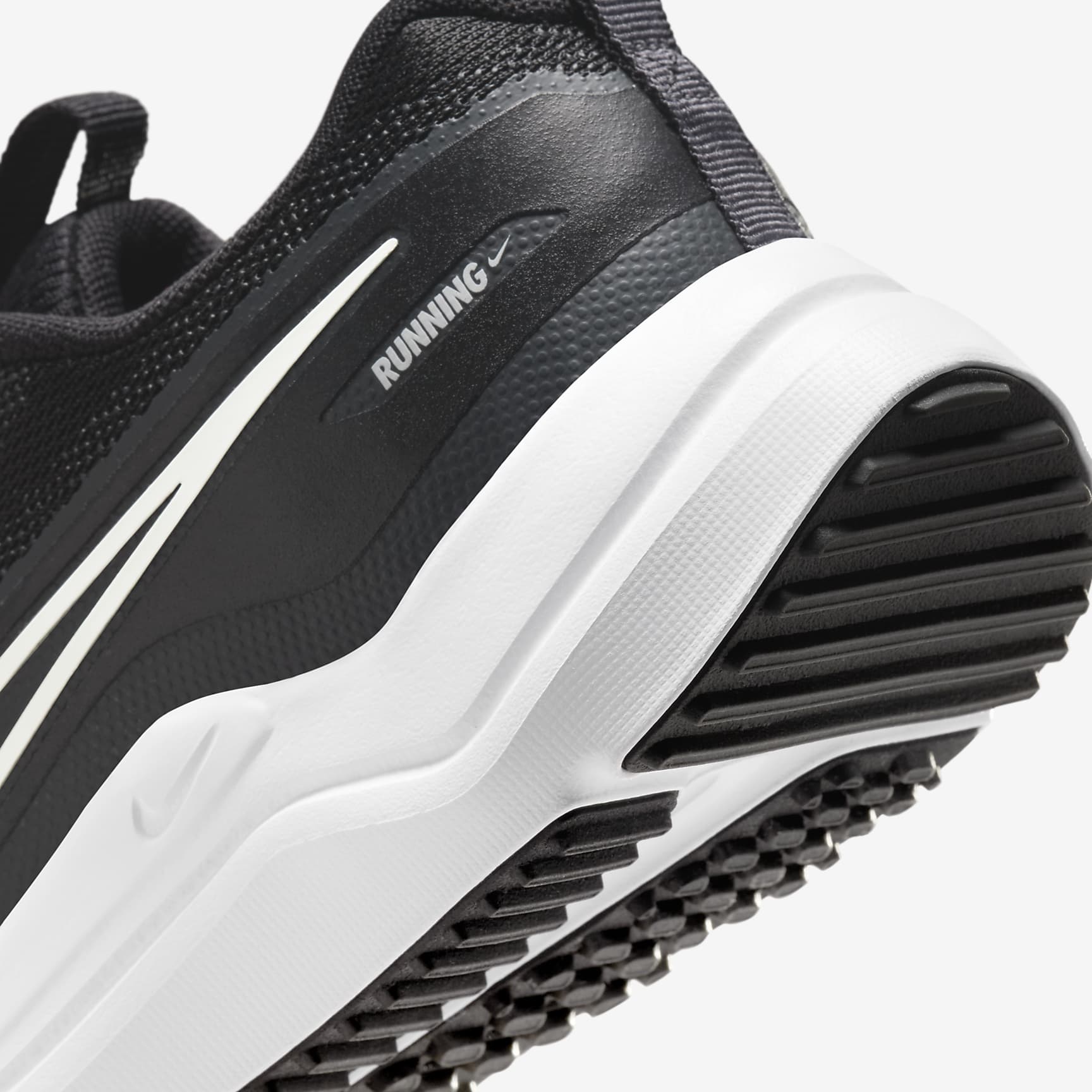 Nike Cosmic Runner Big Kids' Road Running Shoes