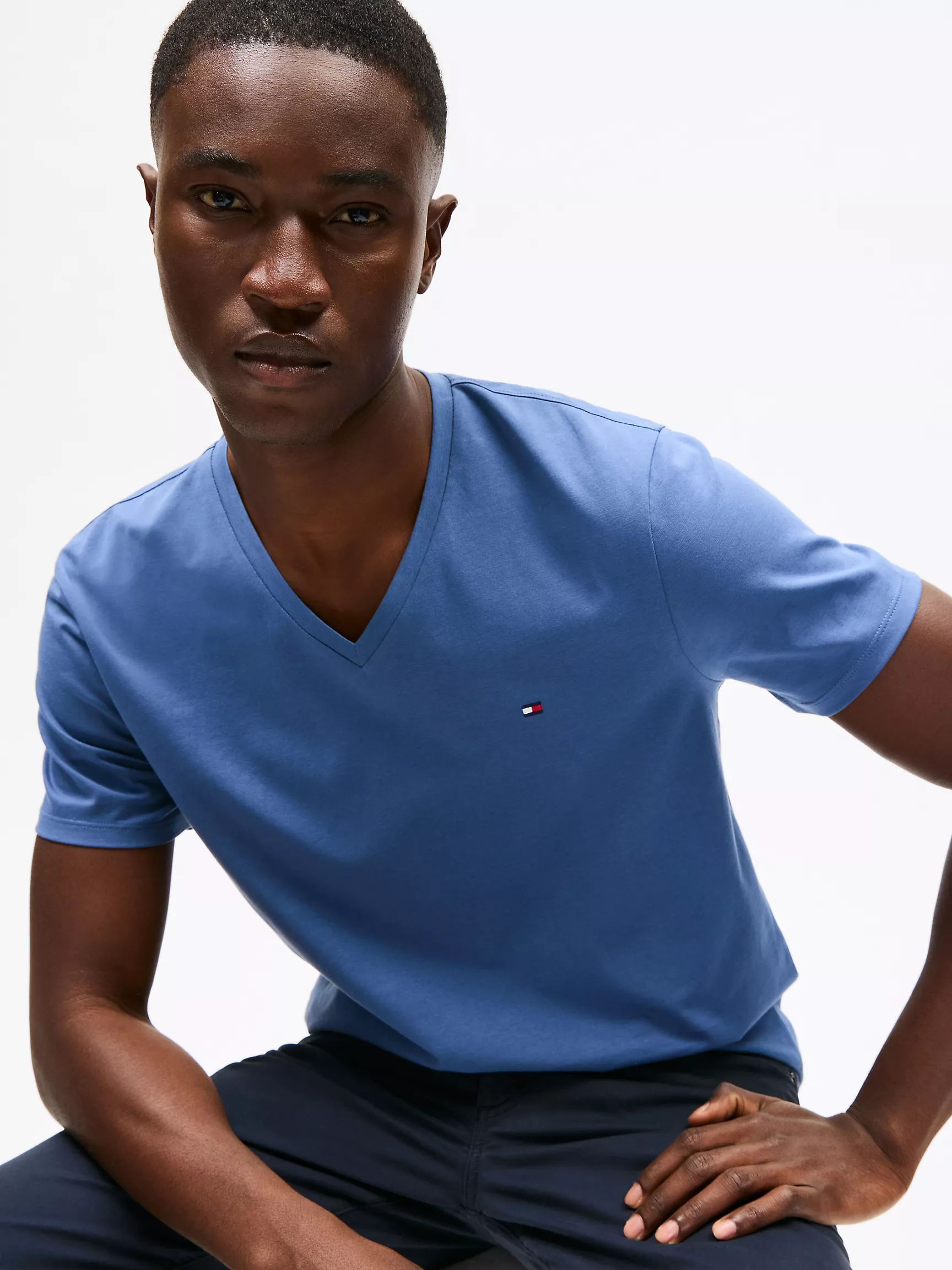 Мужская футболка Tommy Hilfiger, Приталенная футболка с V-образным вырезом