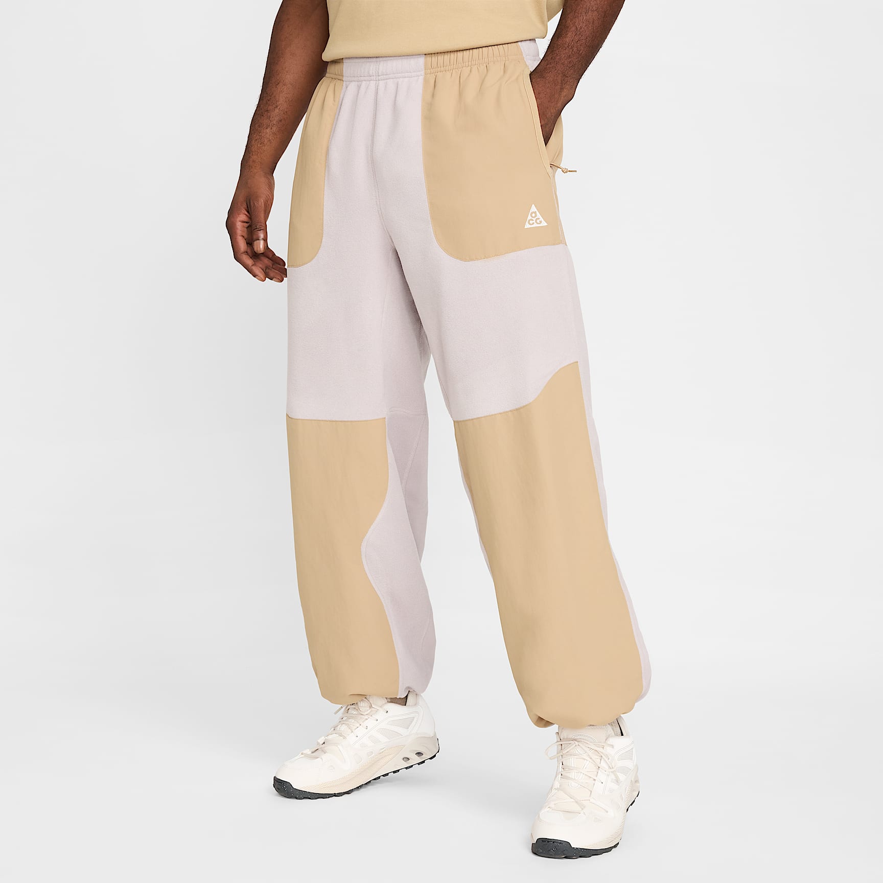 Nike ACG "Wolf Tree" Plus Fleece Pants