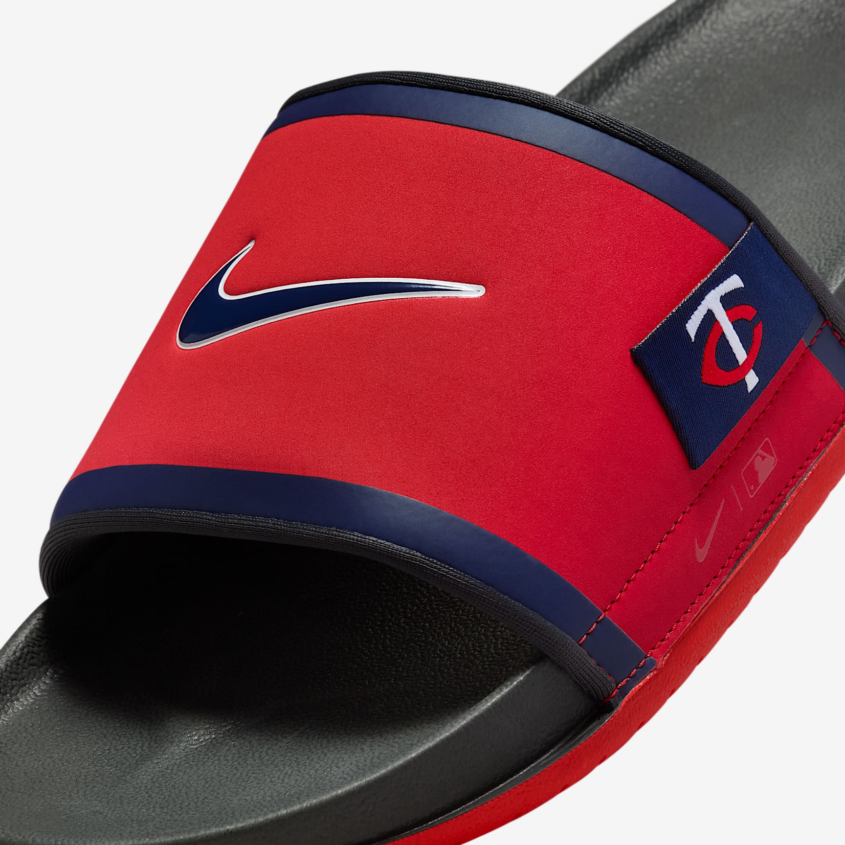 Nike Offcourt (Minnesota Twins) Offcourt Slides