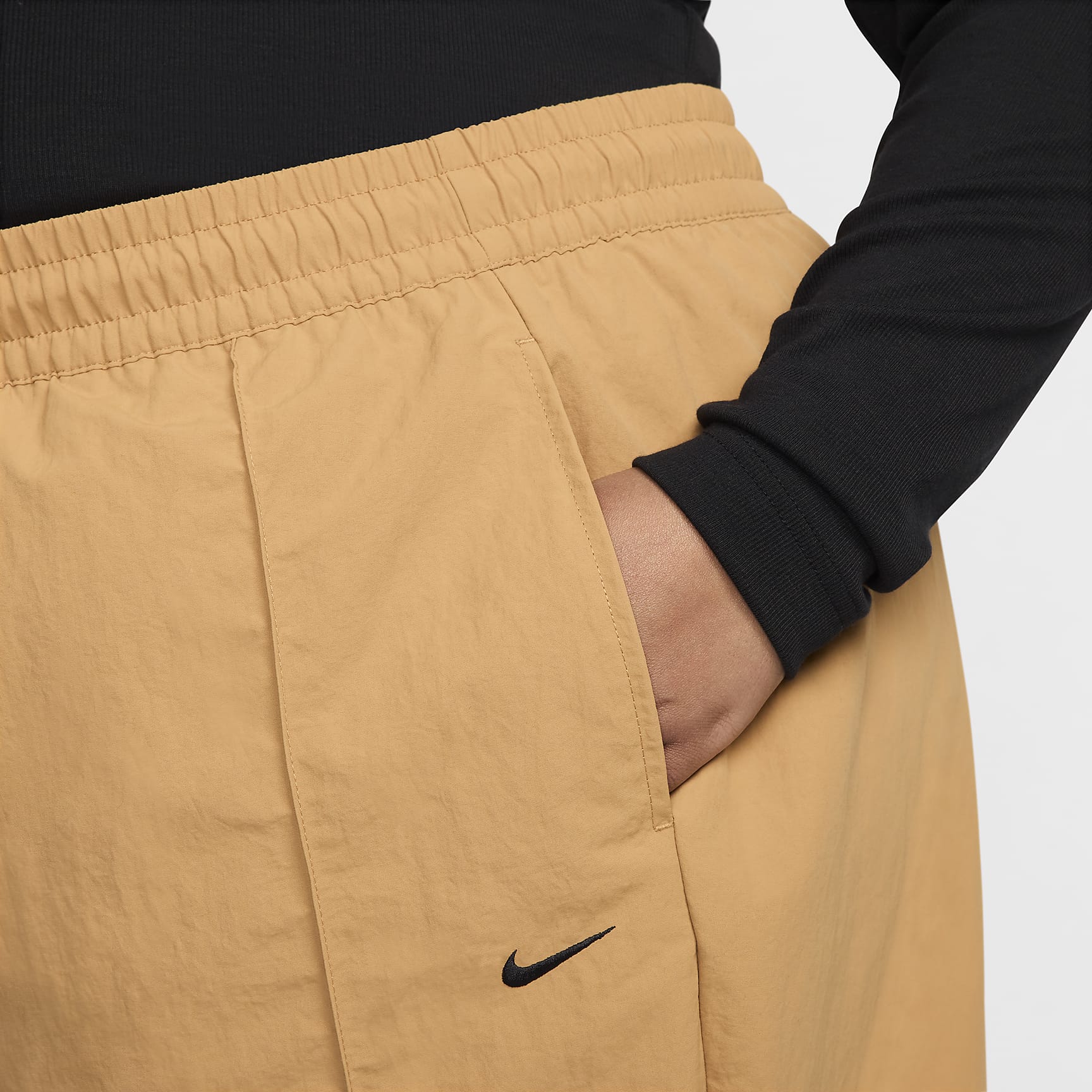 Nike Sportswear Everything Wovens Women's Mid-Rise Open-Hem Pants (Plus Size)