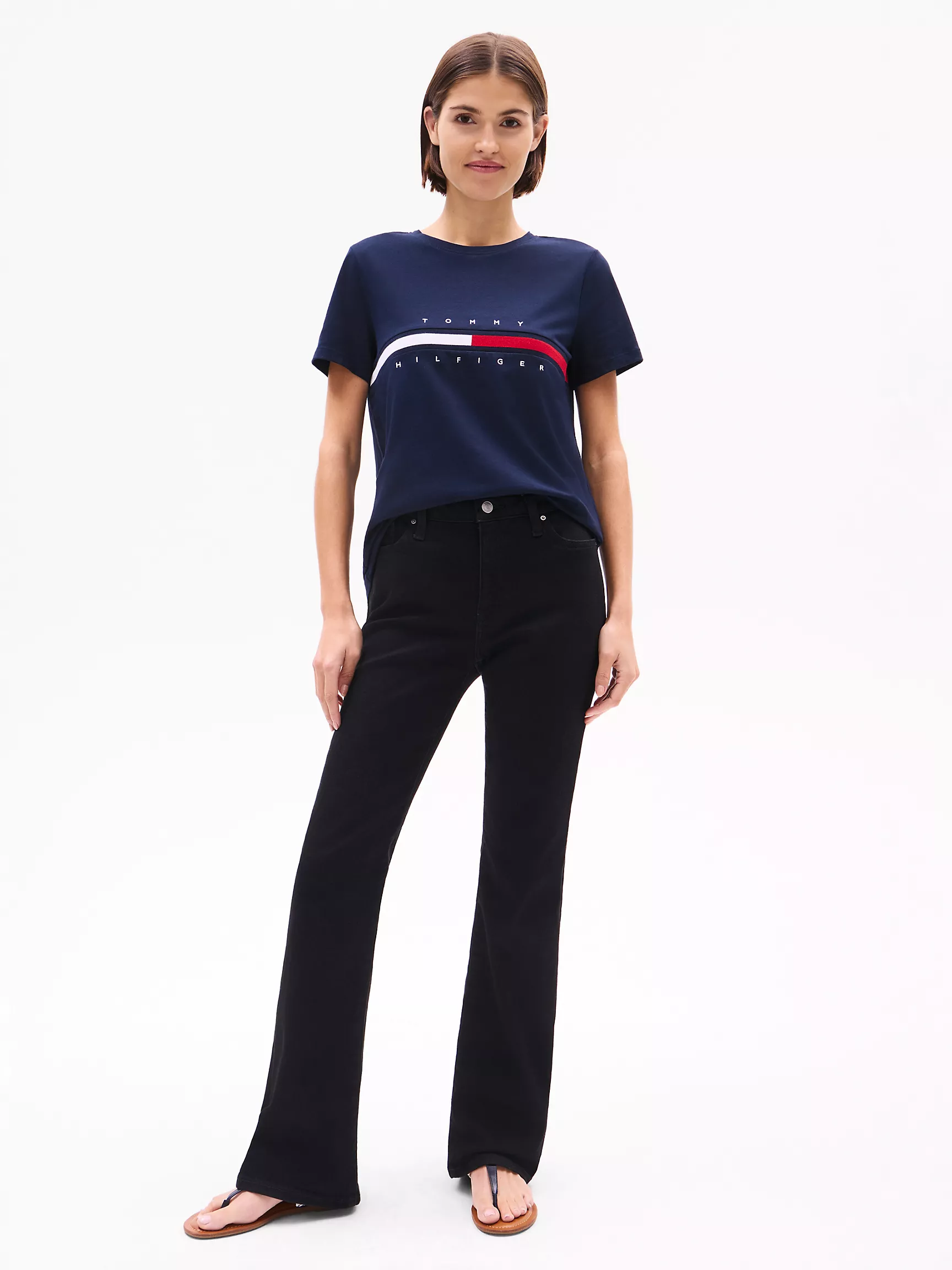 Женская футболка Tommy Hilfiger, Футболка с вышитым логотипом и полоской в стиле флага
