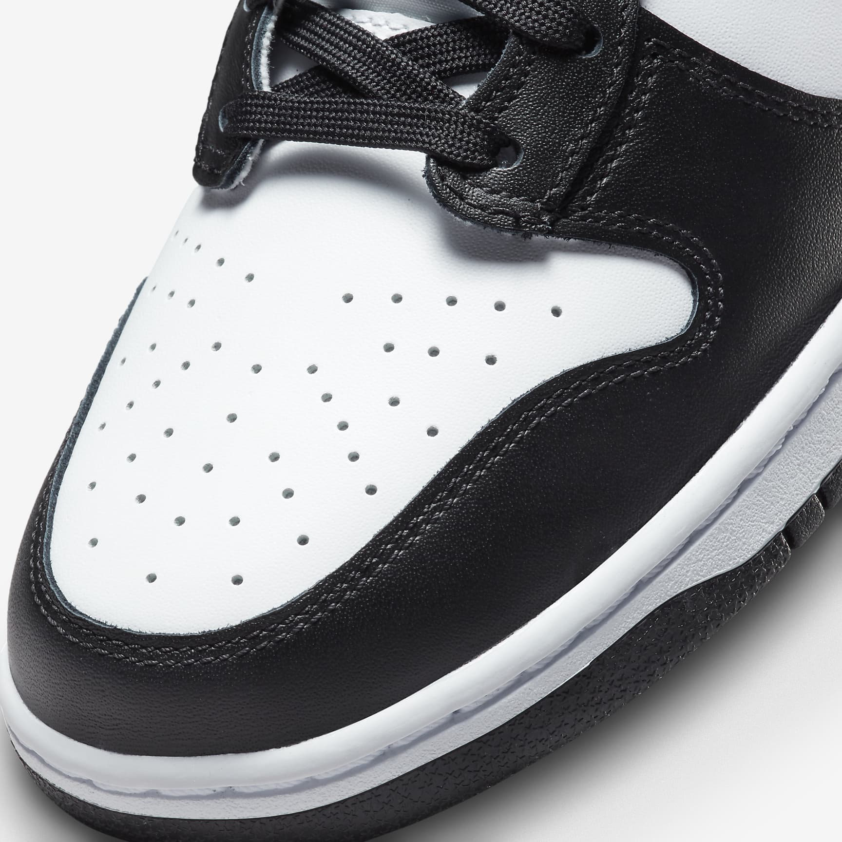 Nike Dunk High Retro Men's Shoe
