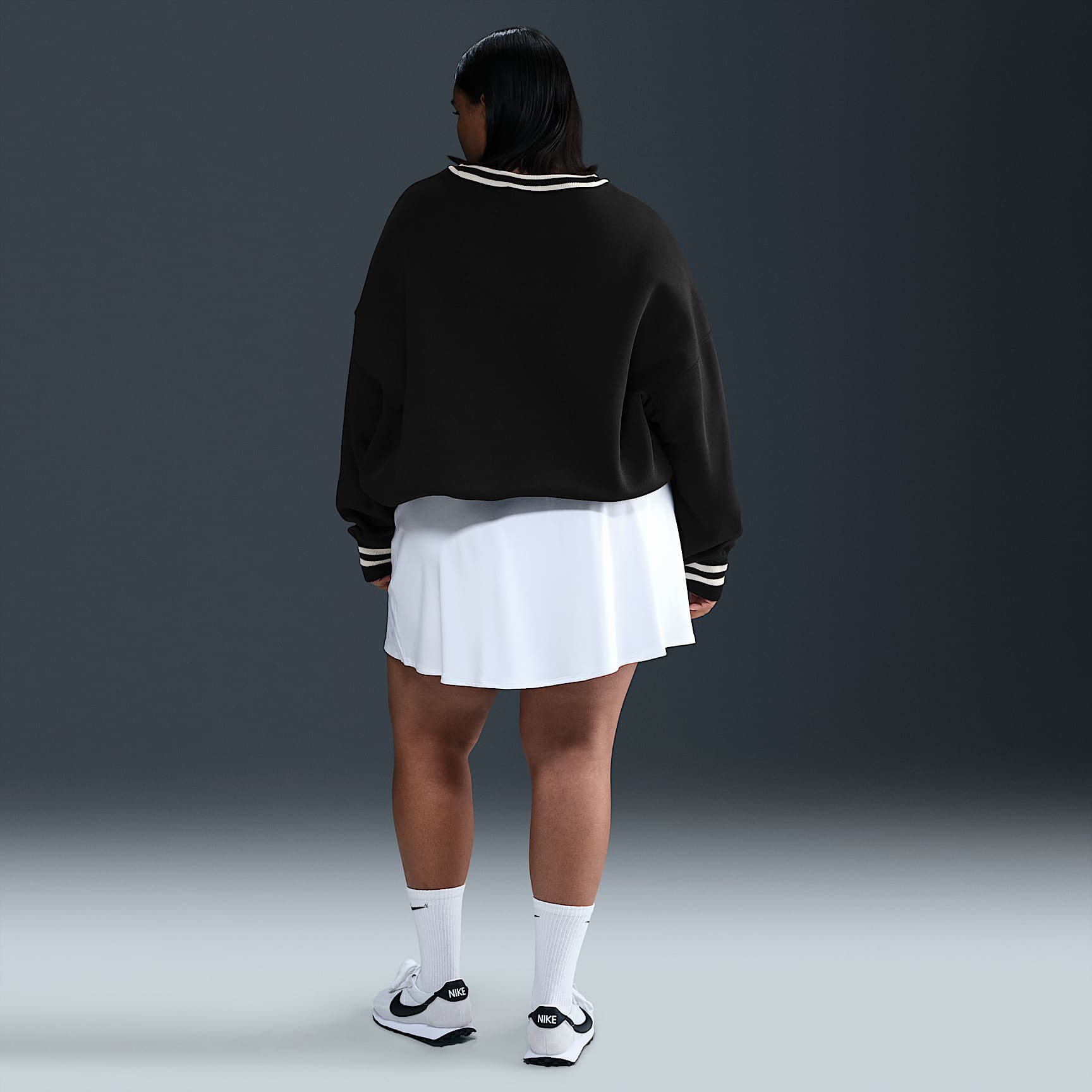 Nike Sportswear Phoenix Fleece Women's Oversized Graphic Crew-Neck Sweatshirt (Plus Size)