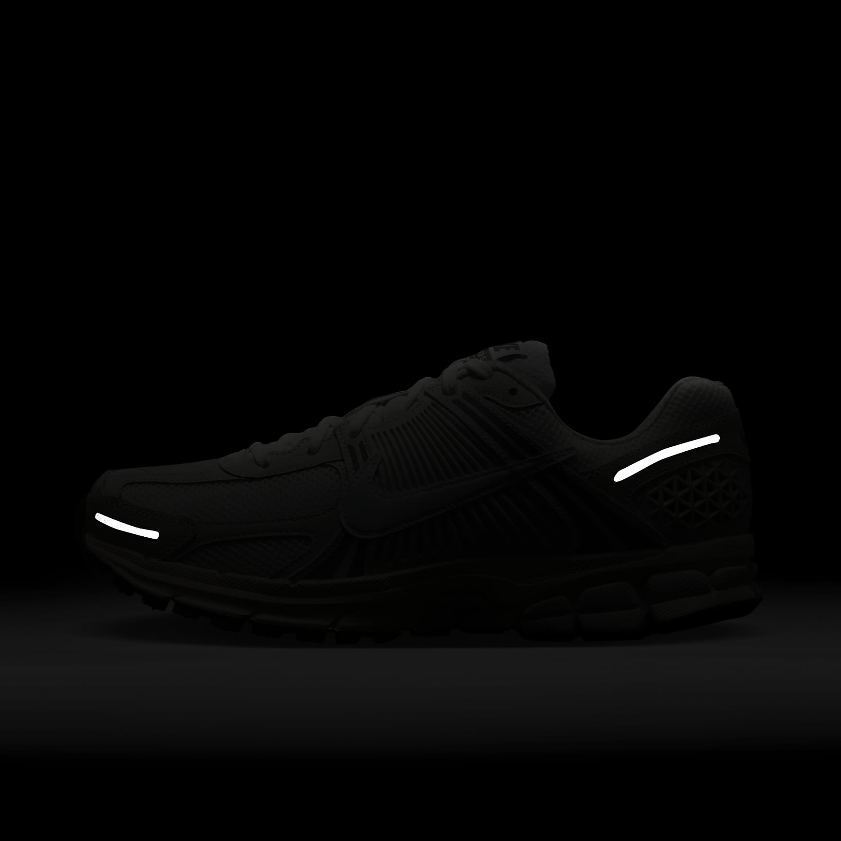 Nike Zoom Vomero 5 SE Men's Shoes