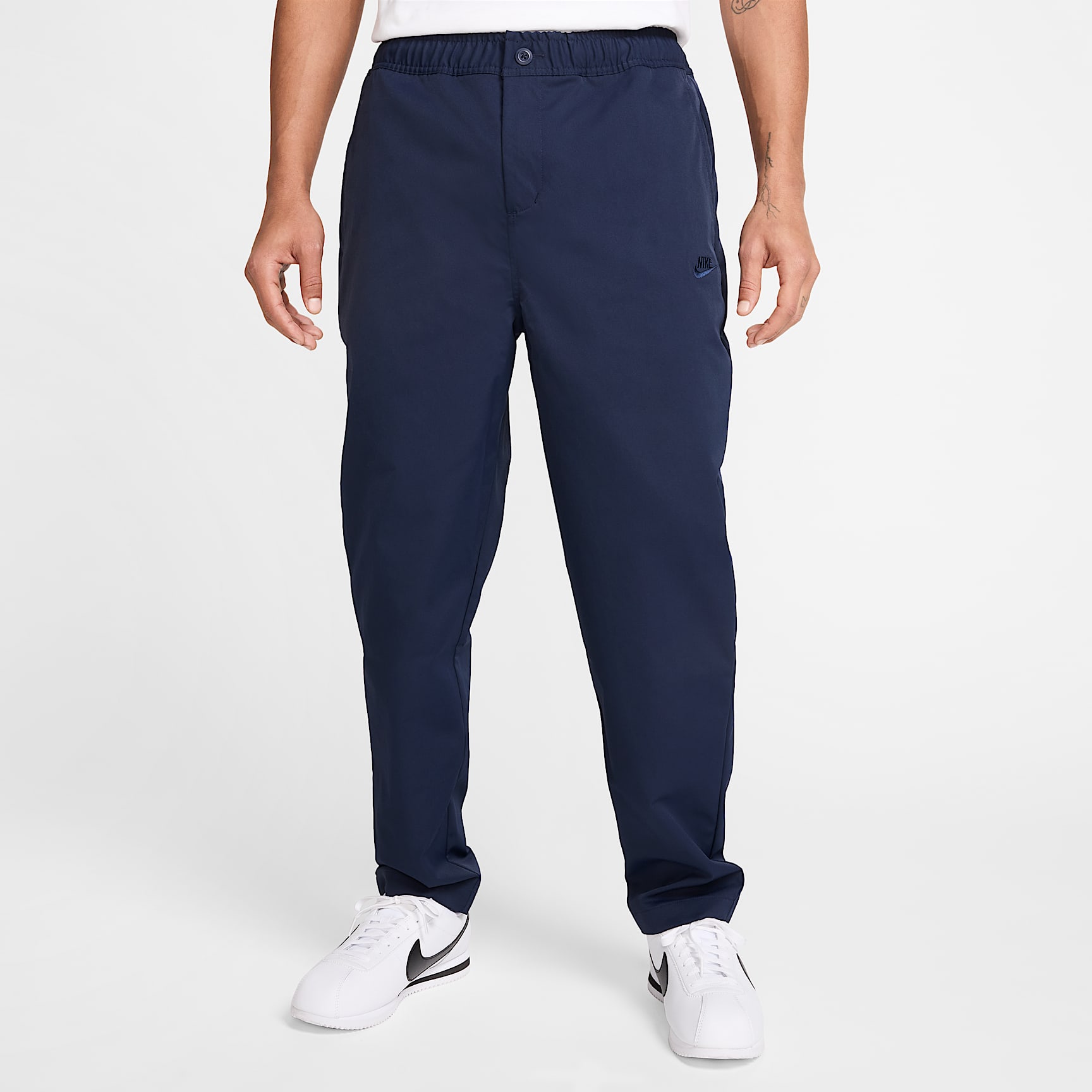 Nike Club Men's Woven Tapered Pants