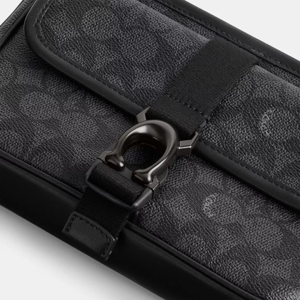 Сумка COACH Beck Slim Crossbody In Signature Canvas