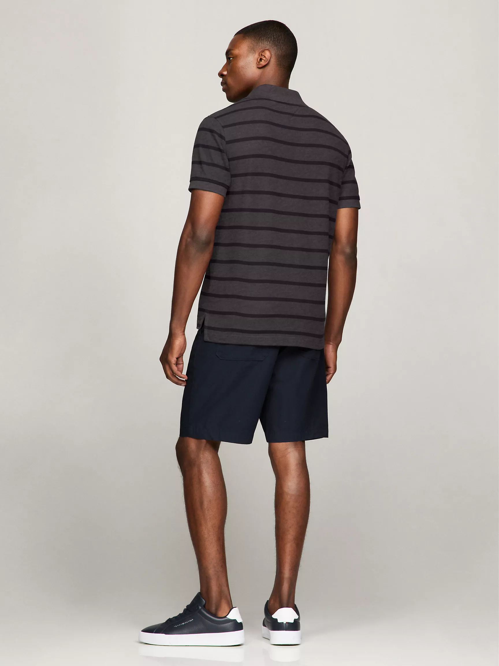 Мужское поло Tommy Hilfiger, Полосатое влагоотводящее поло стандартного кроя