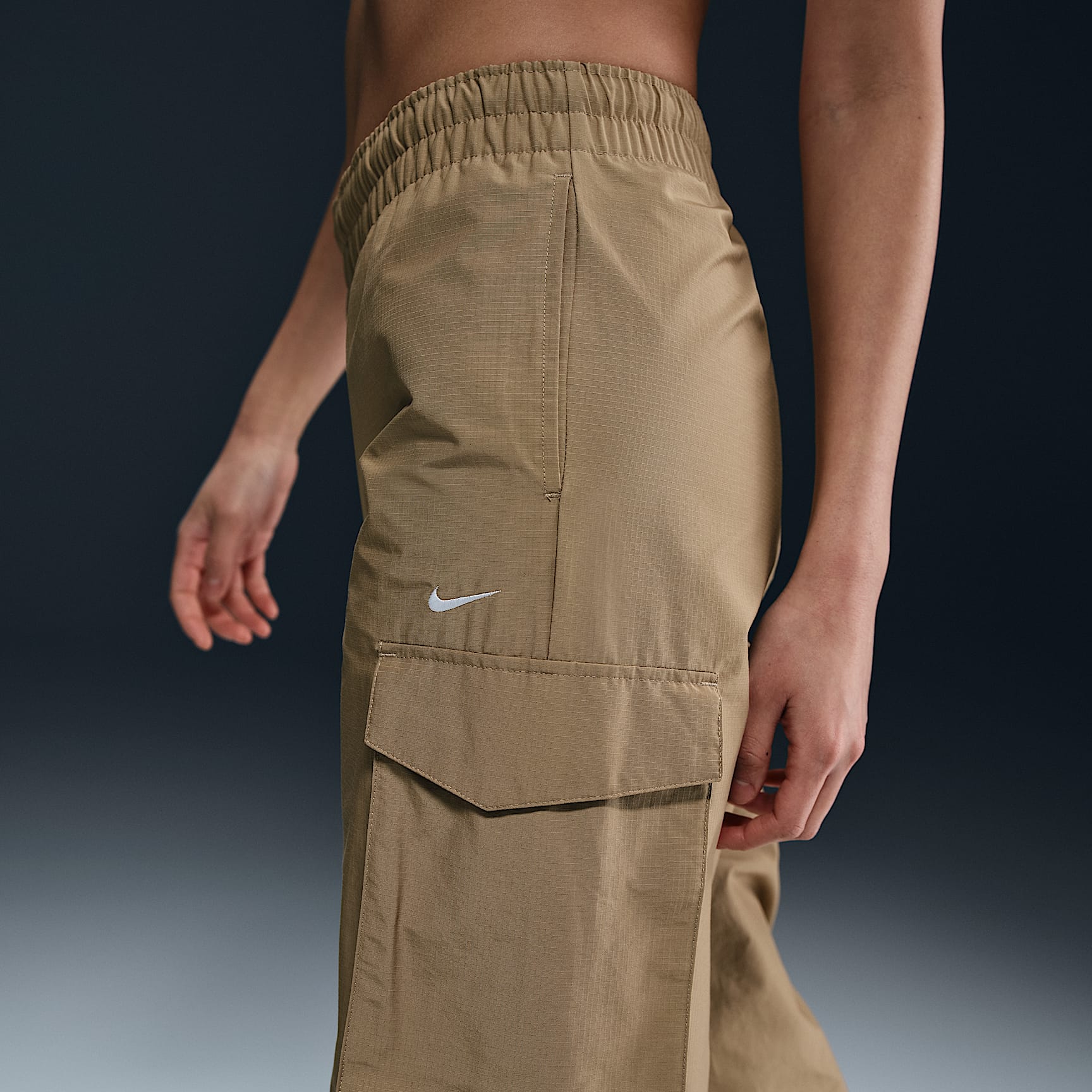 Nike Sportswear Everything Wovens Women's Mid-Rise Cargo Pants