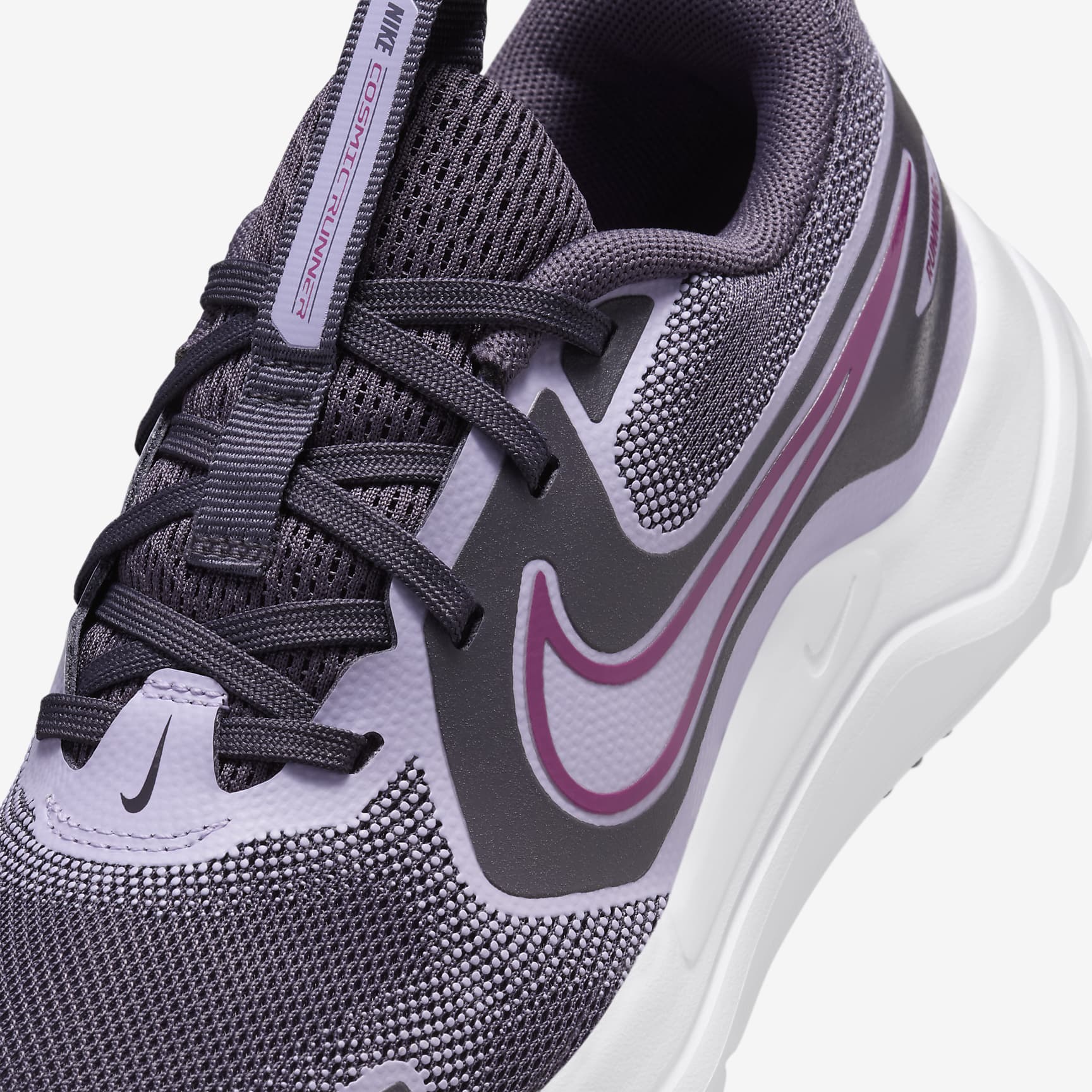 Nike Cosmic Runner Big Kids' Road Running Shoes