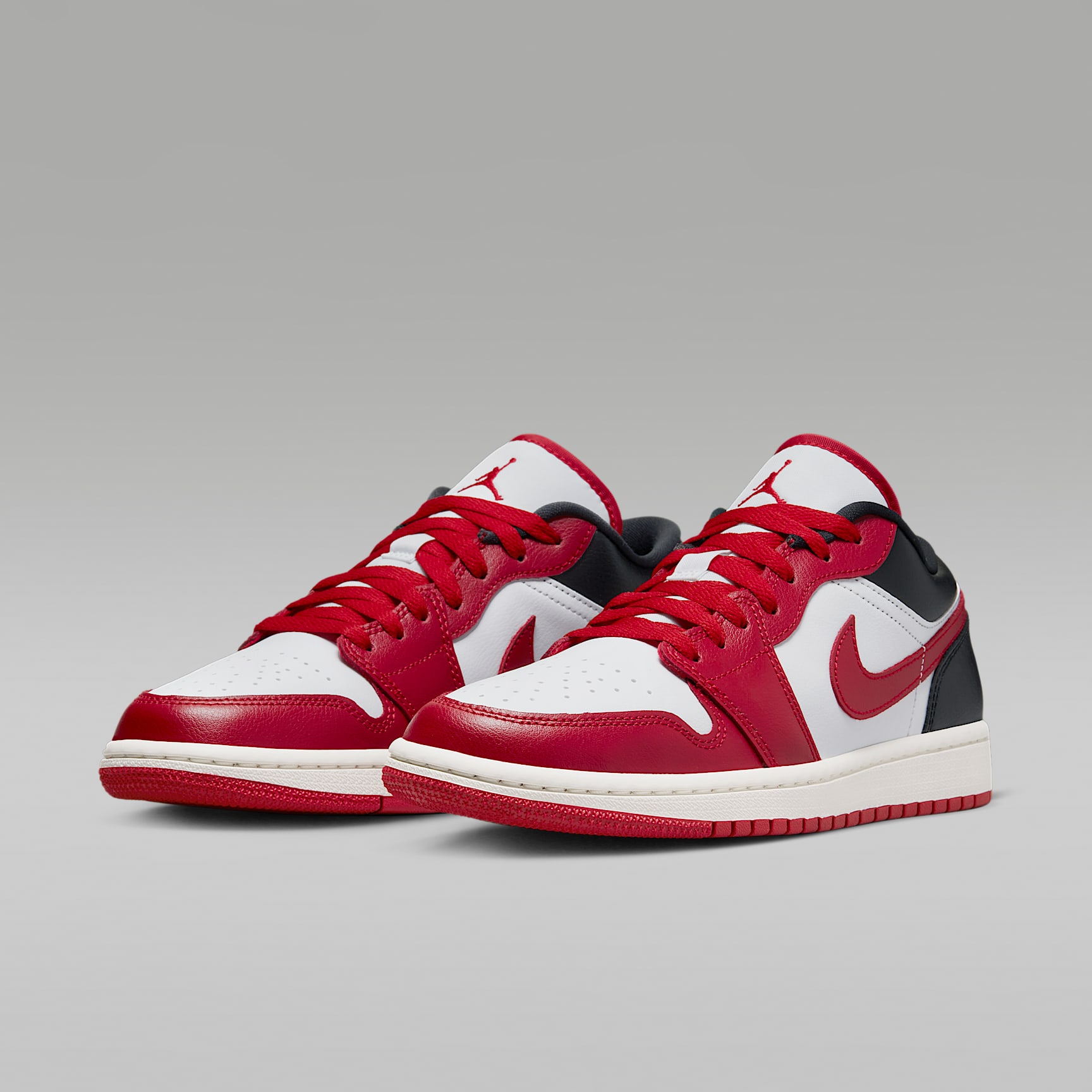 Air Jordan 1 Low Women's Shoes
