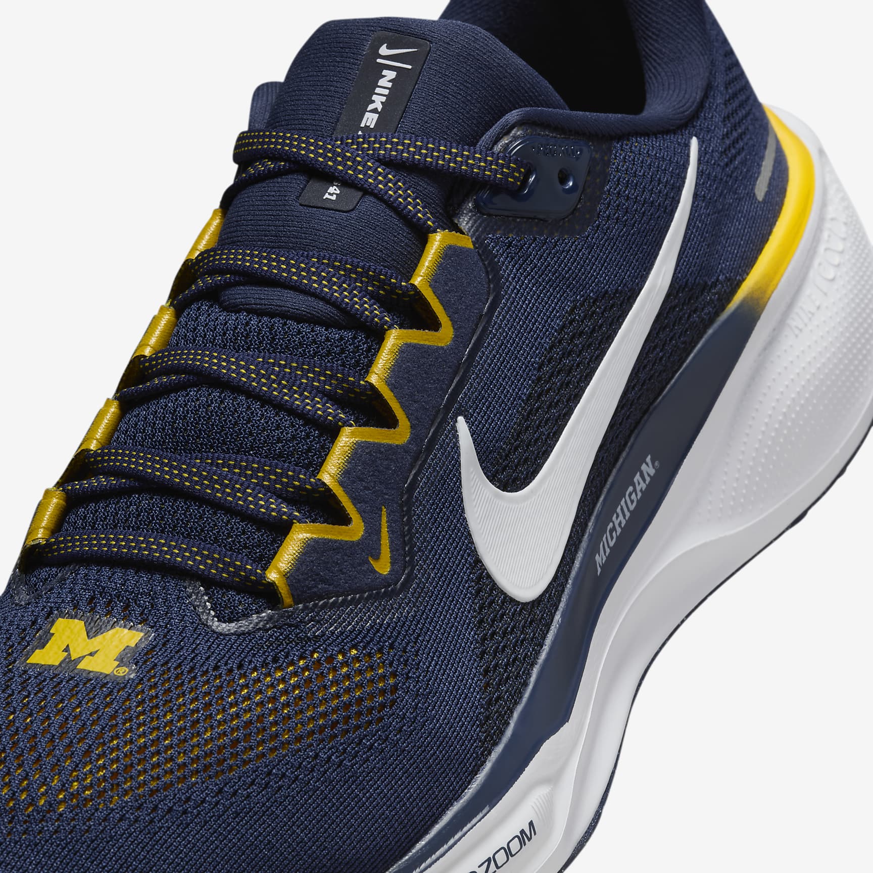 Michigan Pegasus 41 Men's Nike College Road Running Shoes