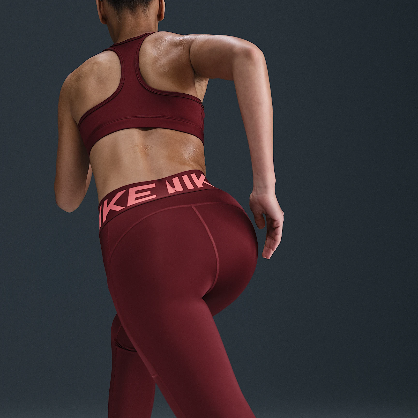 Nike Pro Sculpt Women's High-Waisted 7/8 Leggings with Pockets