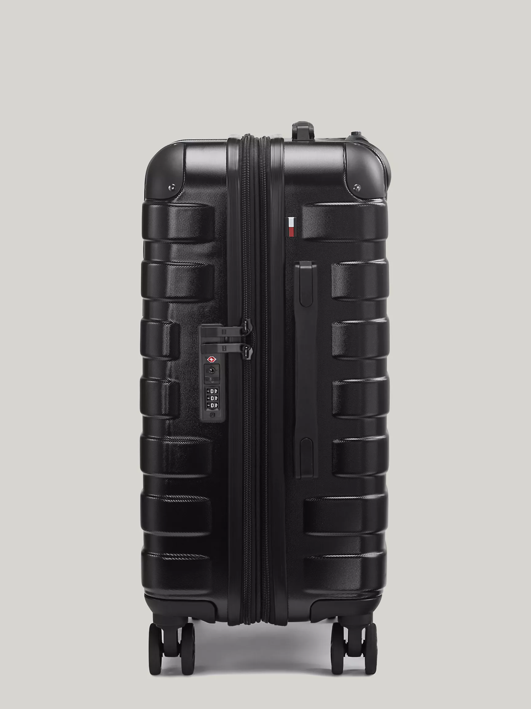 Чемодан Томми Хилфигер, Жесткий чемодан на колесах (21 дюйм)