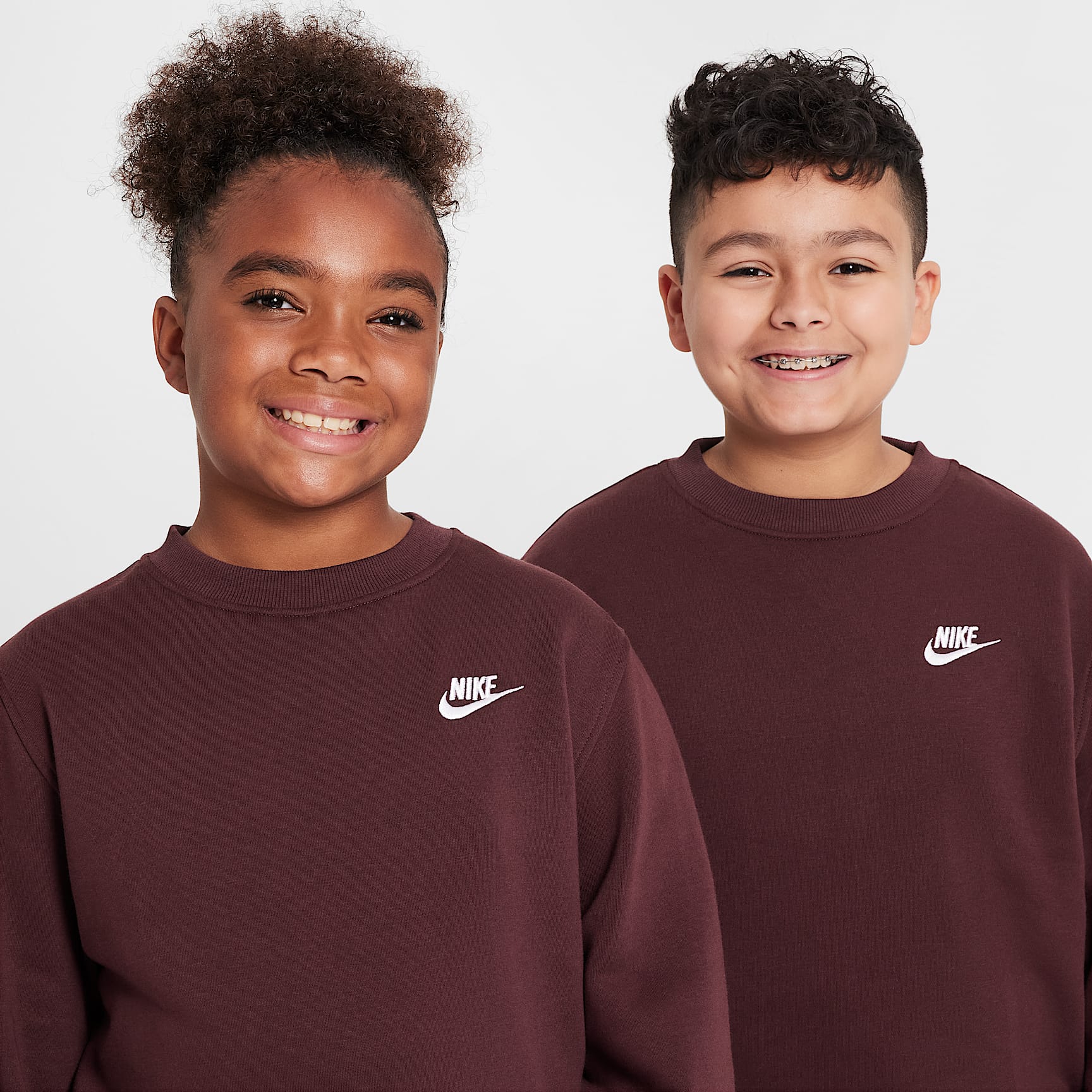 Nike Sportswear Club Fleece Big Kids' Sweatshirt (Extended Size)